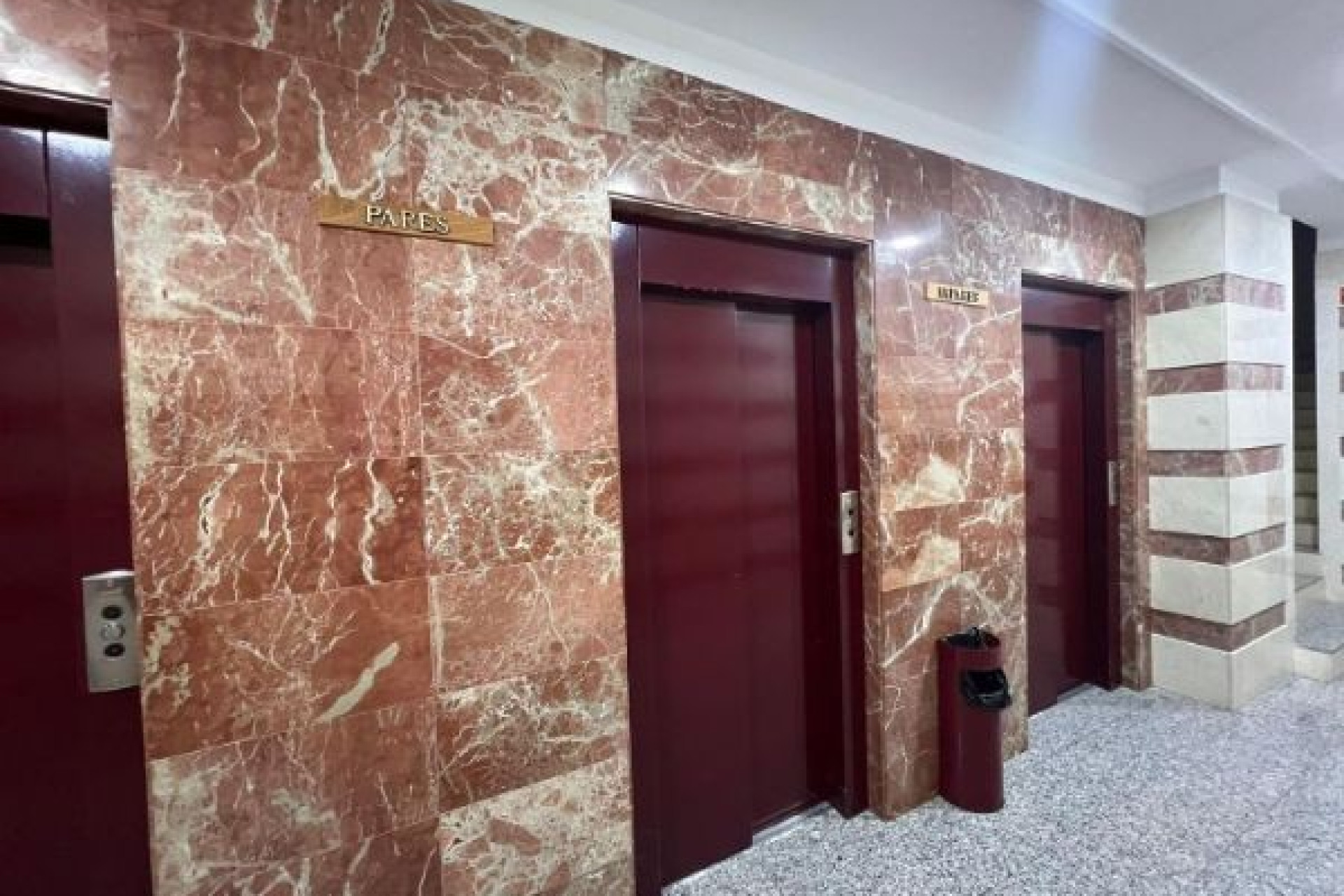 Odsprzedaż - Mieszkanie w bloku - Benidorm - Zona de Poniente