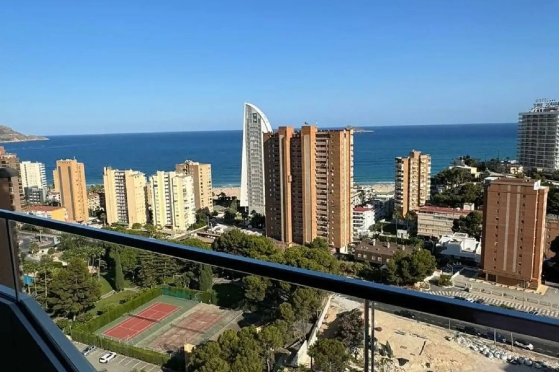 Odsprzedaż - Mieszkanie w bloku - Benidorm - Zona de Poniente