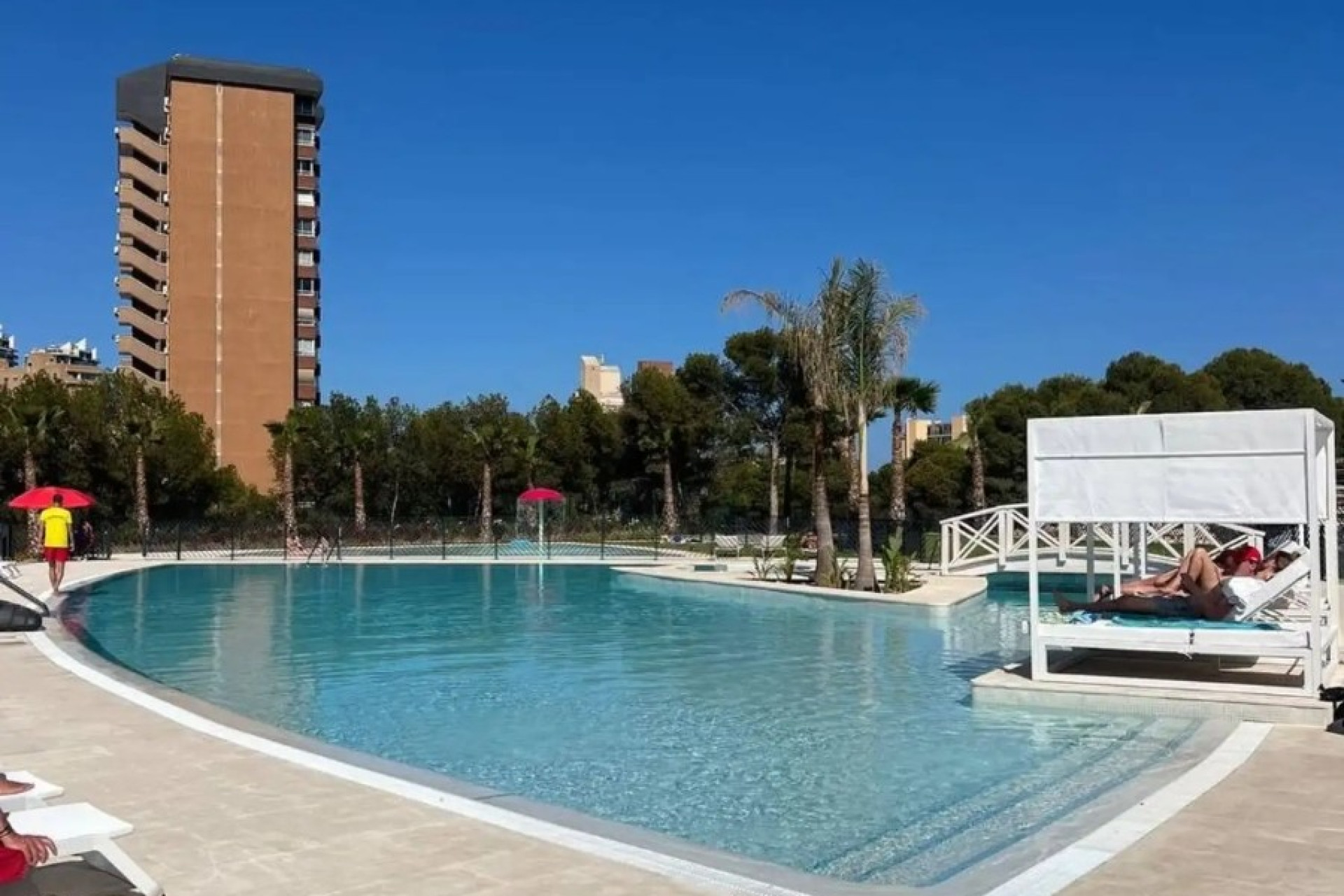 Odsprzedaż - Mieszkanie w bloku - Benidorm - Zona de Poniente