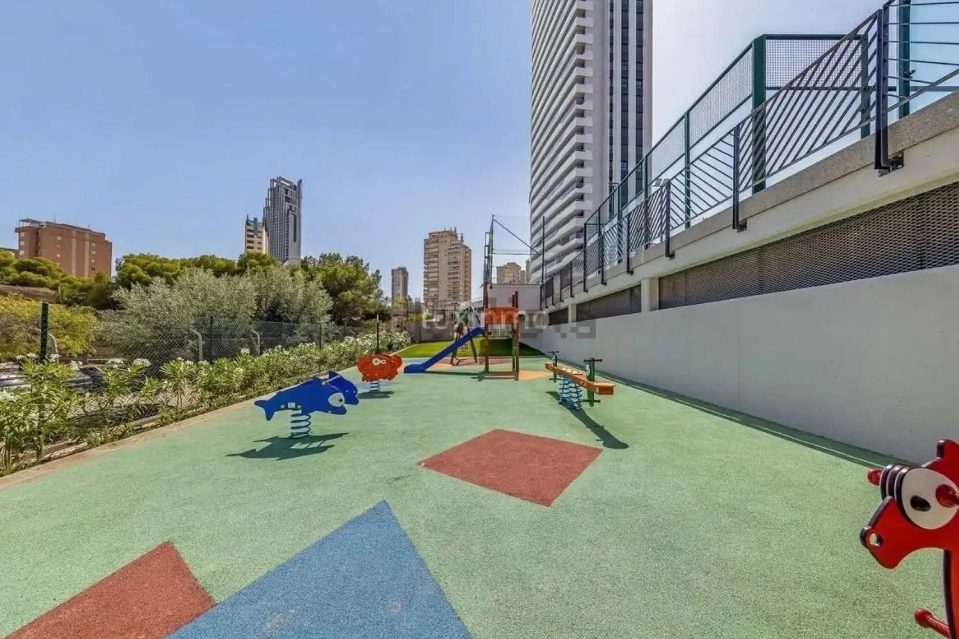 Odsprzedaż - Mieszkanie w bloku - Benidorm - Zona de Poniente