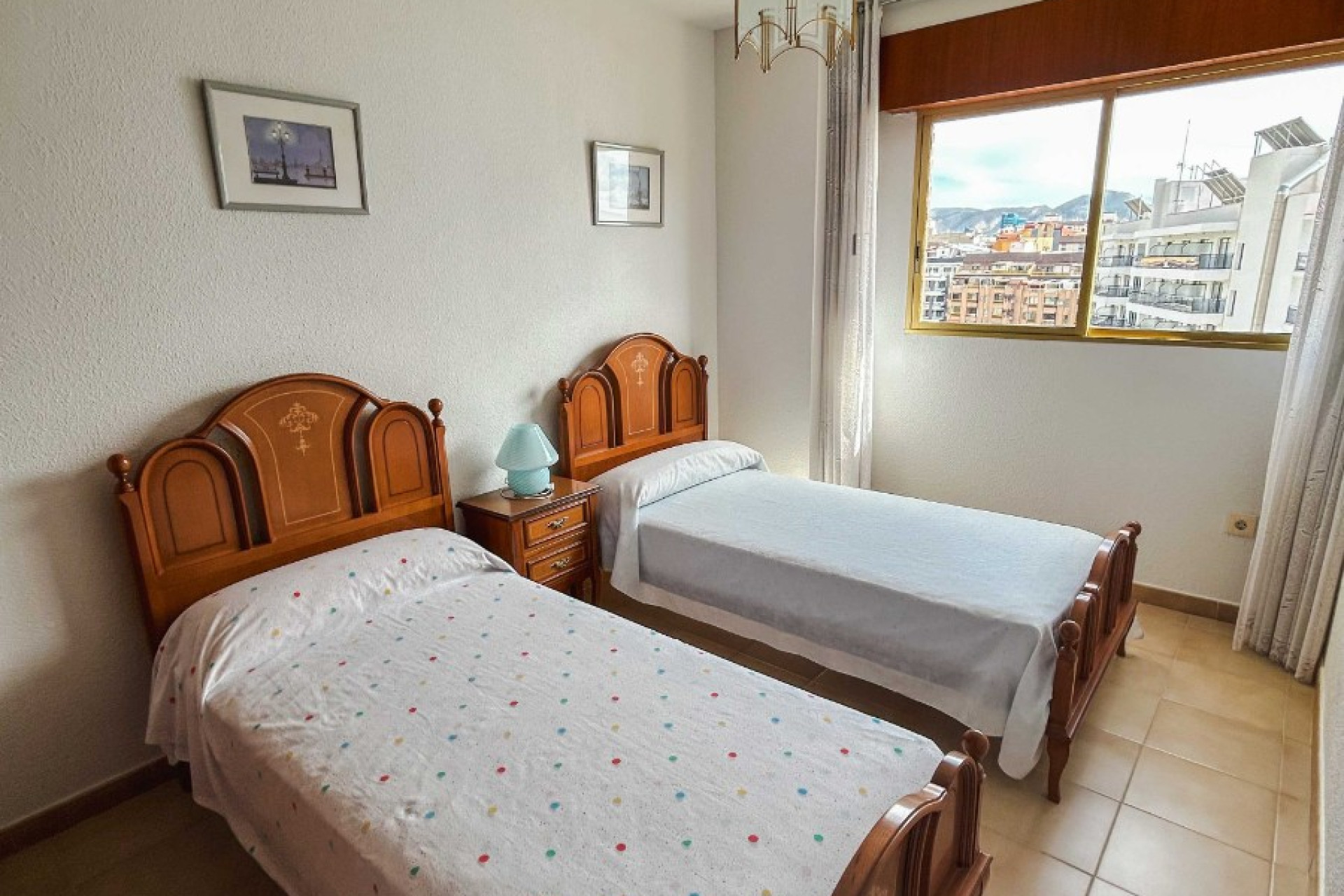 Odsprzedaż - Mieszkanie w bloku - Benidorm - Zona de Poniente