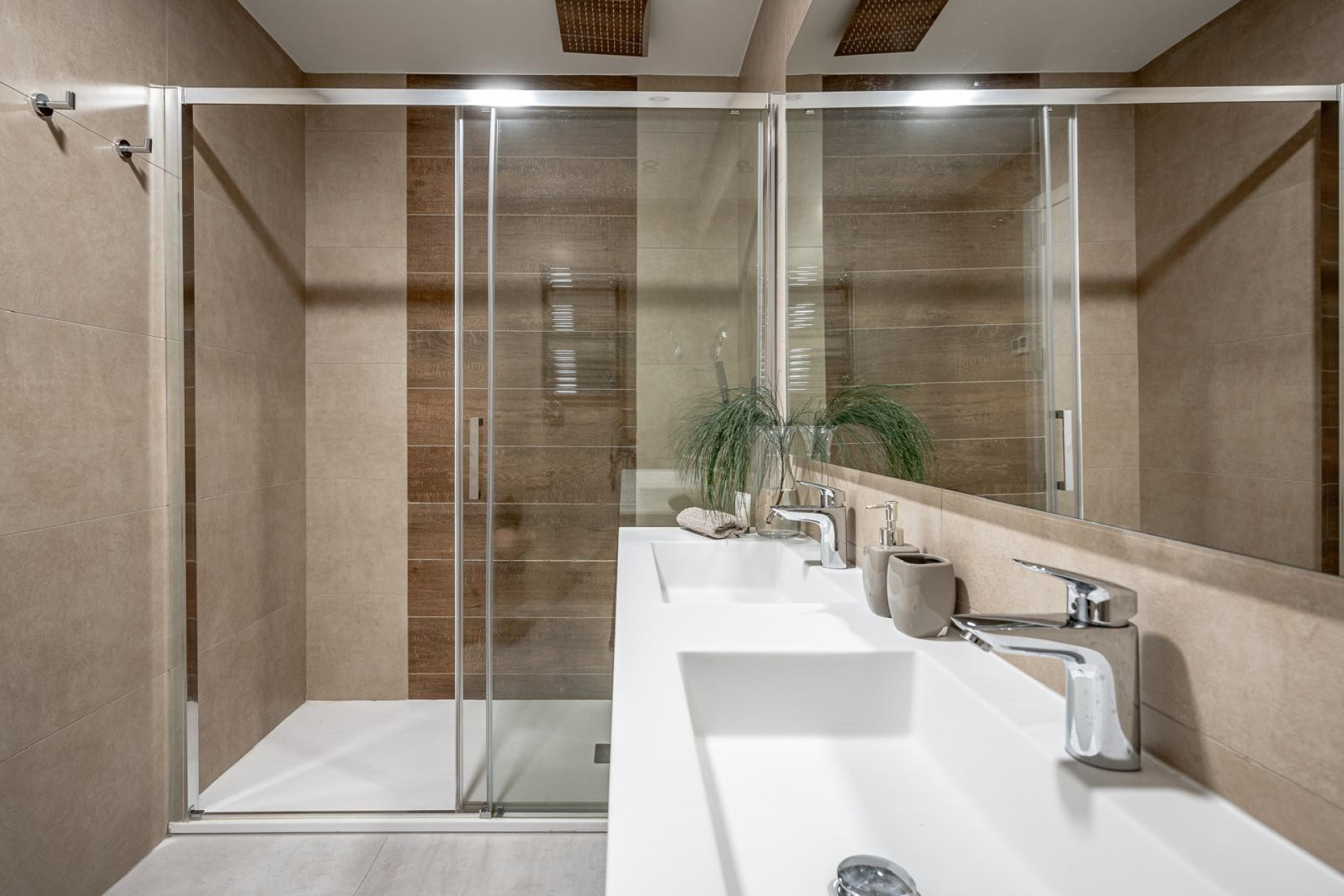 Odsprzedaż - Mieszkanie w bloku - Benidorm - Zona de Poniente