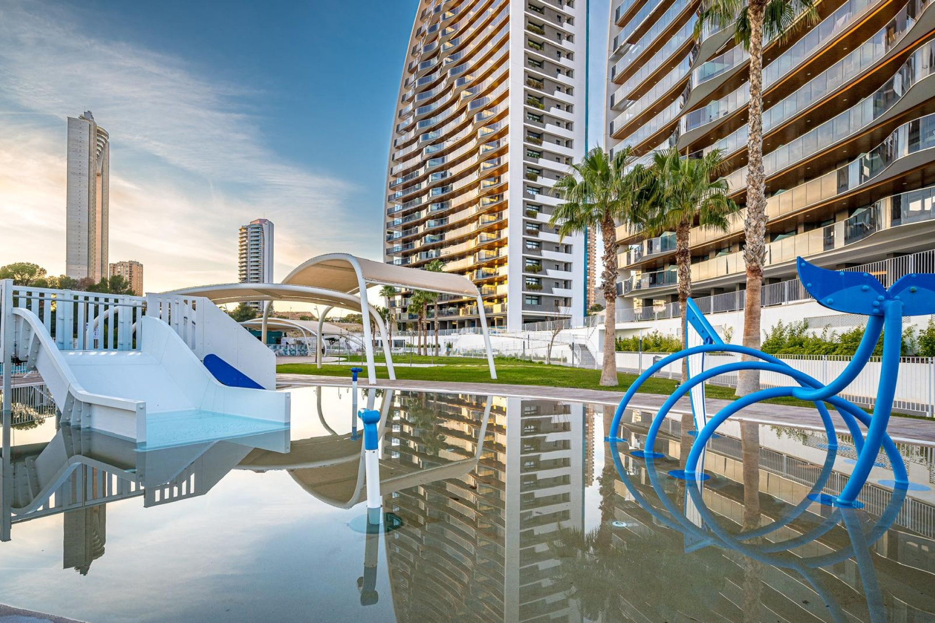 Odsprzedaż - Mieszkanie w bloku - Benidorm - Zona de Poniente