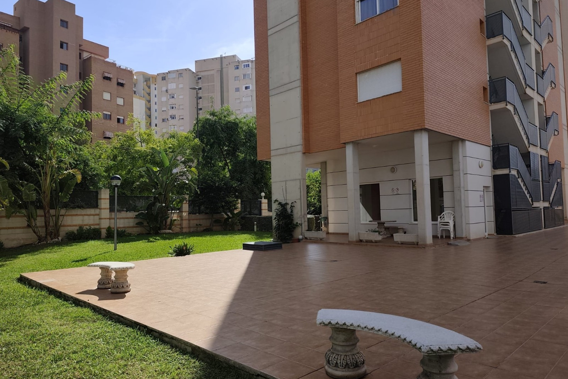 Odsprzedaż - Mieszkanie w bloku - Benidorm - Zona de Poniente