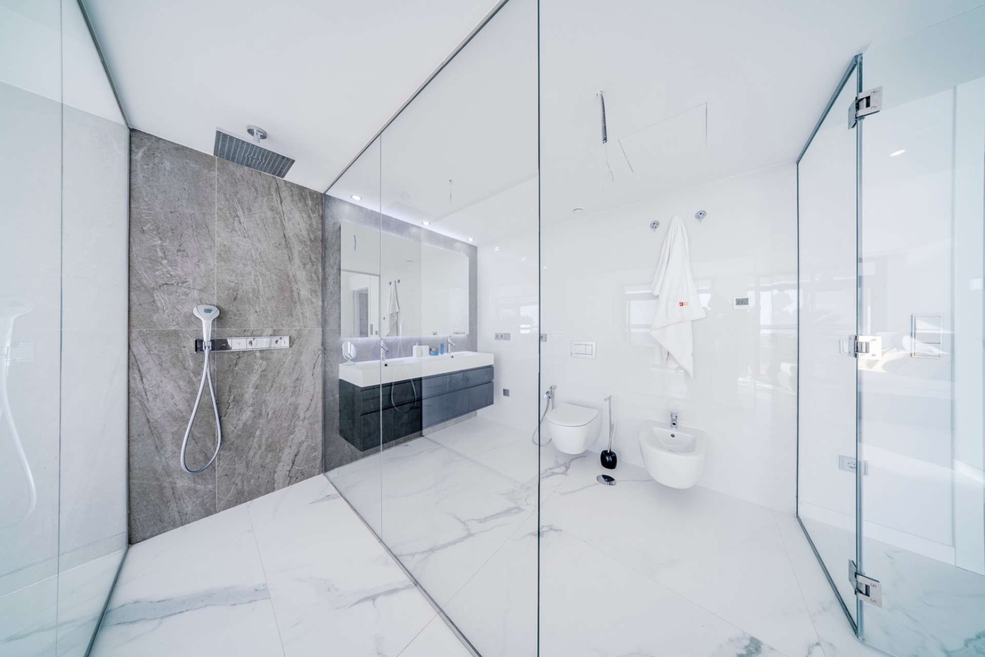 Odsprzedaż - Mieszkanie w bloku - Benidorm