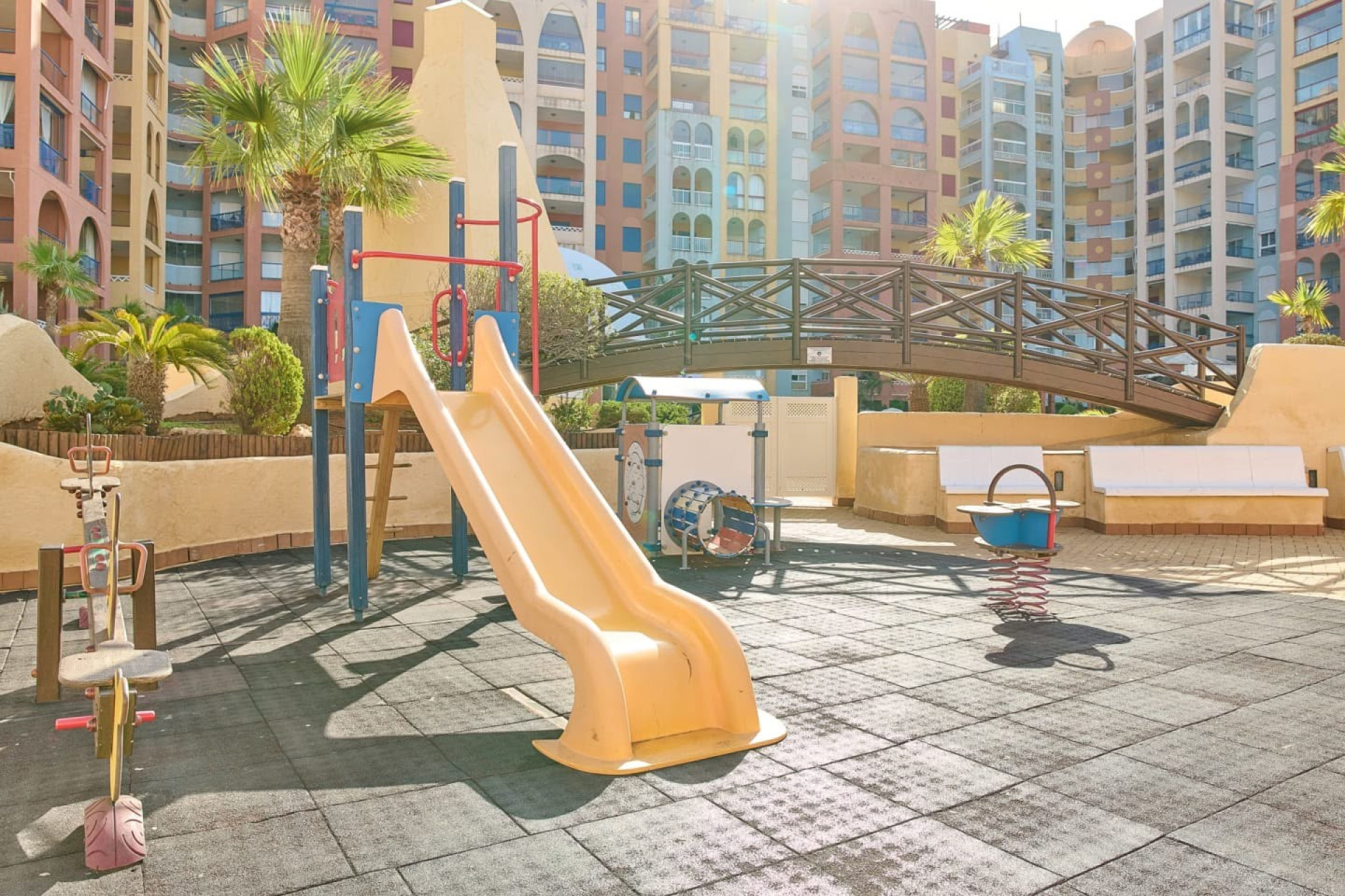 Odsprzedaż - Mieszkanie w bloku - Cartagena - Playa Honda