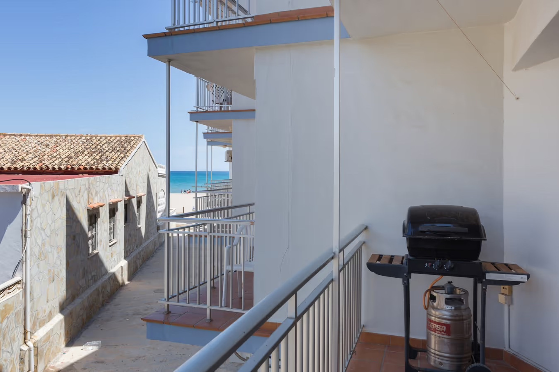 Odsprzedaż - Mieszkanie w bloku - Denia - Les Marines - Las Marinas