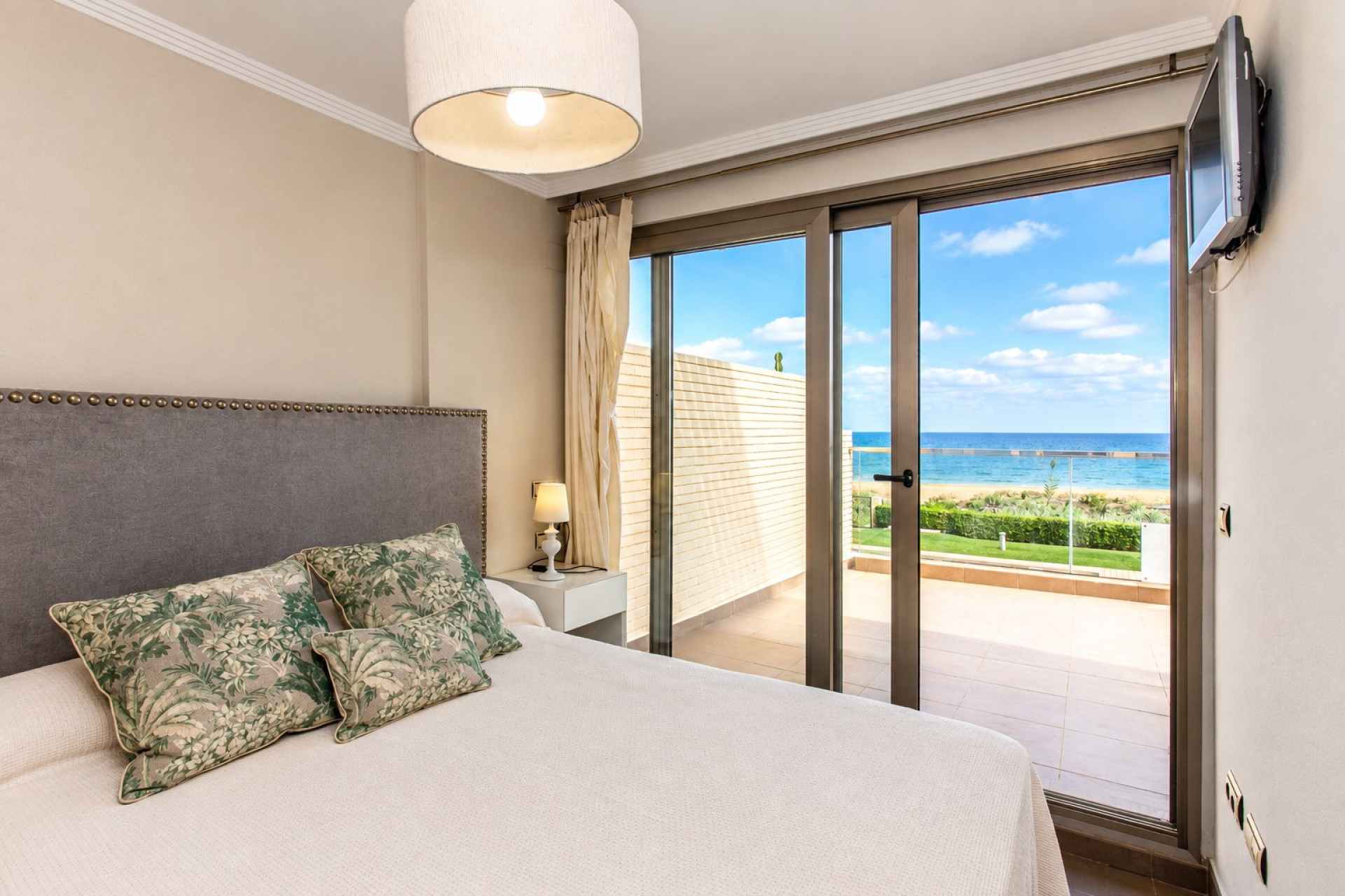 Odsprzedaż - Mieszkanie w bloku - Denia - Les Marines - Las Marinas