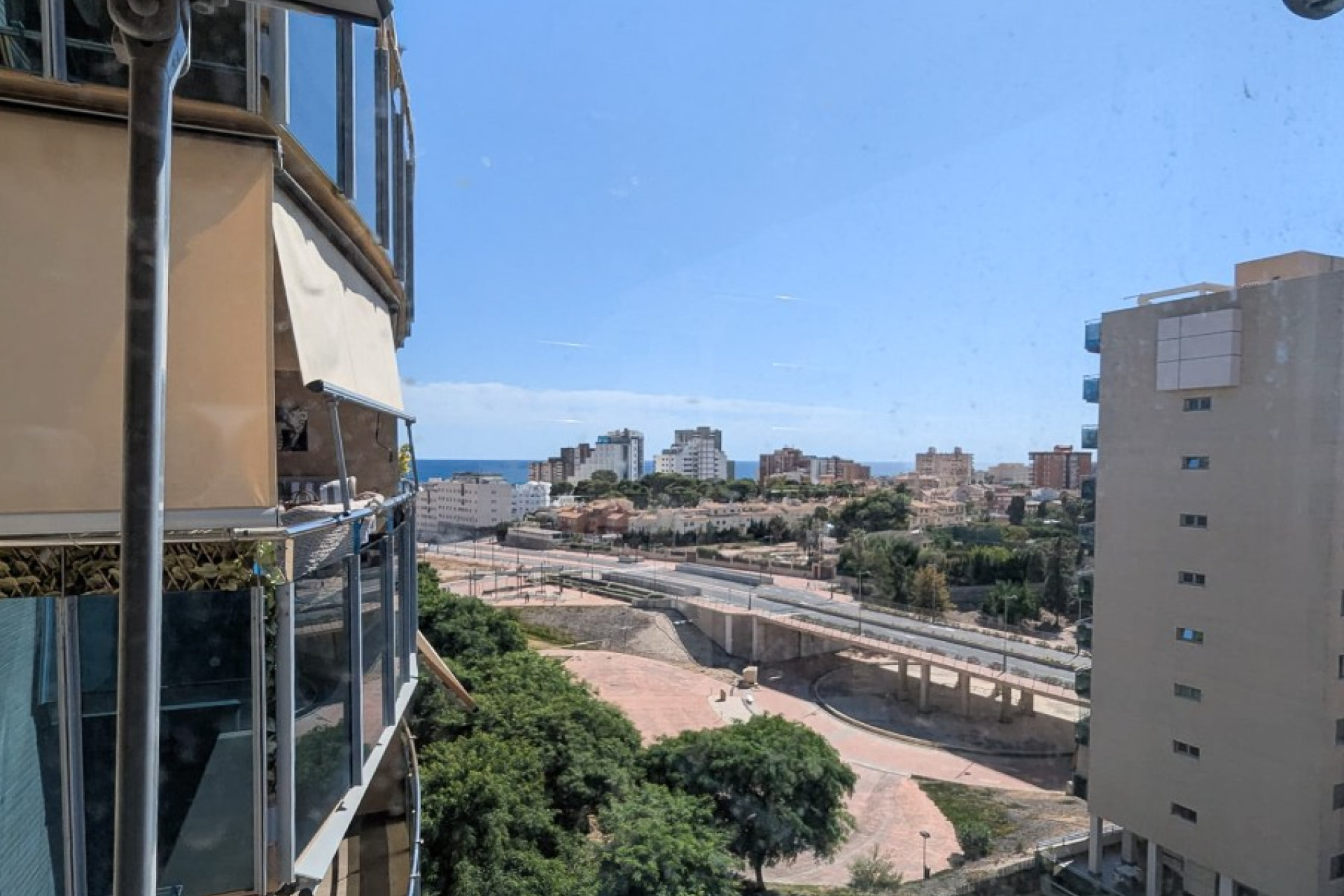 Odsprzedaż - Mieszkanie w bloku - El Campello - Campello