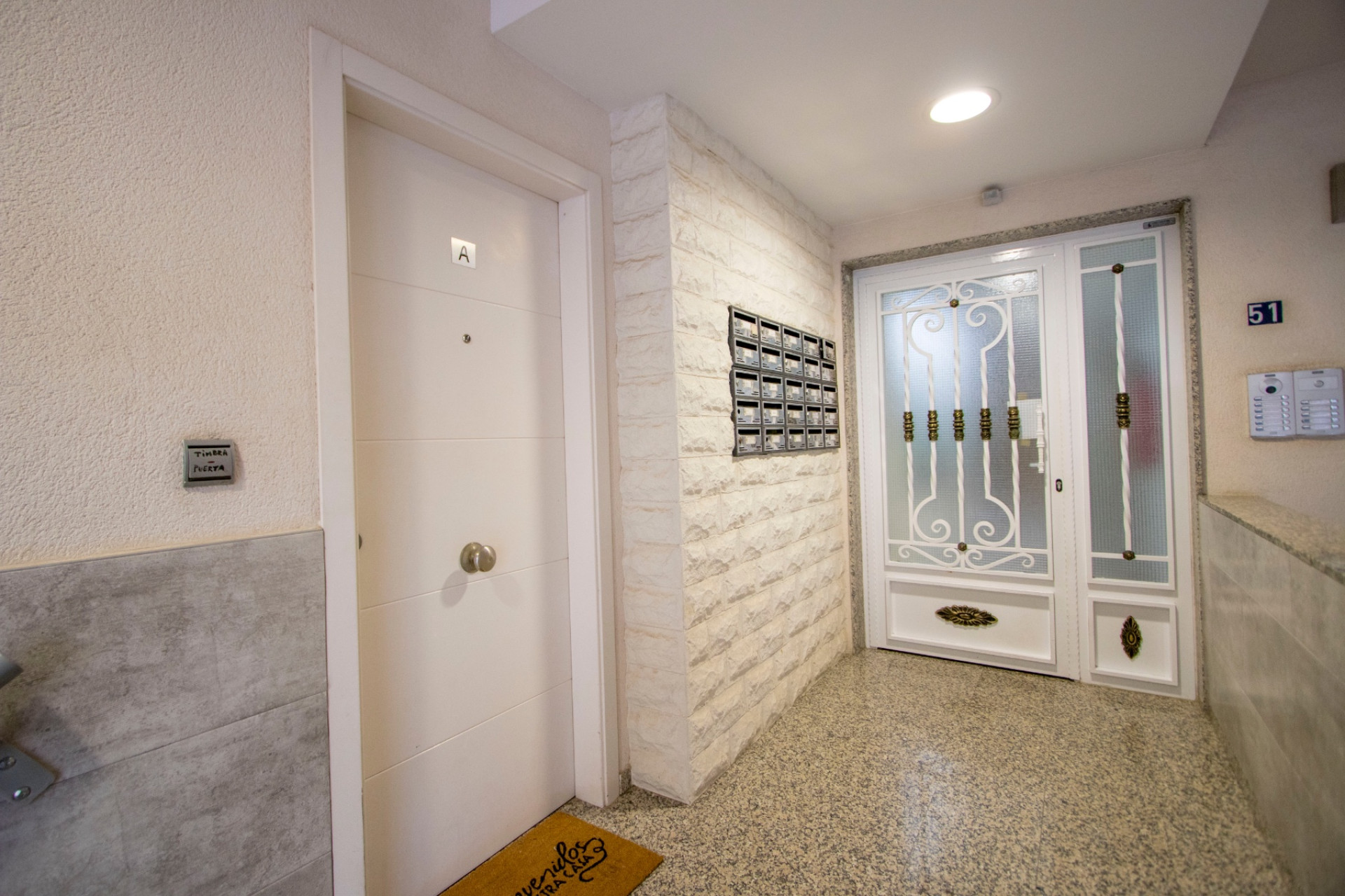 Odsprzedaż - Mieszkanie w bloku - Formentera del Segura