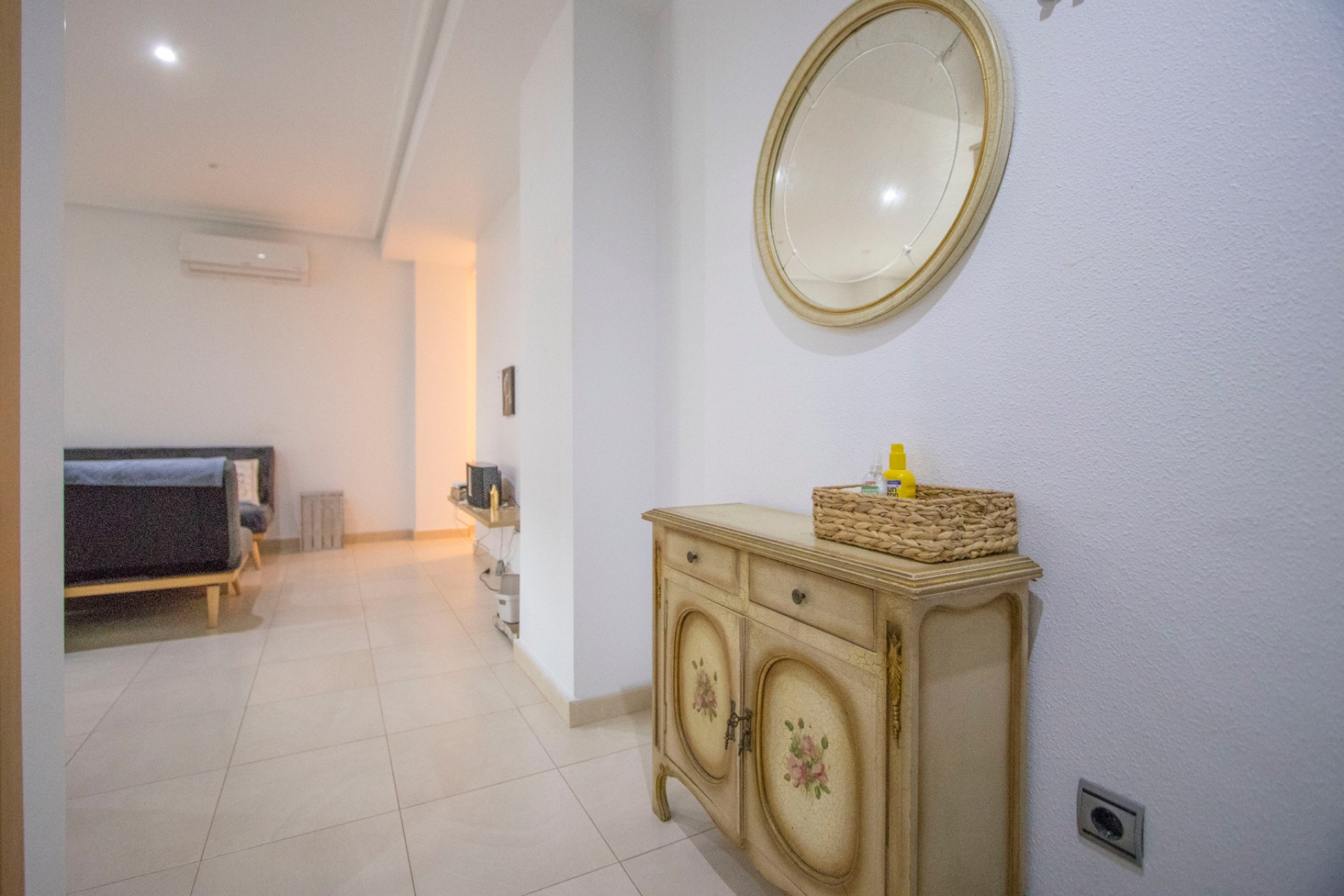 Odsprzedaż - Mieszkanie w bloku - Formentera del Segura