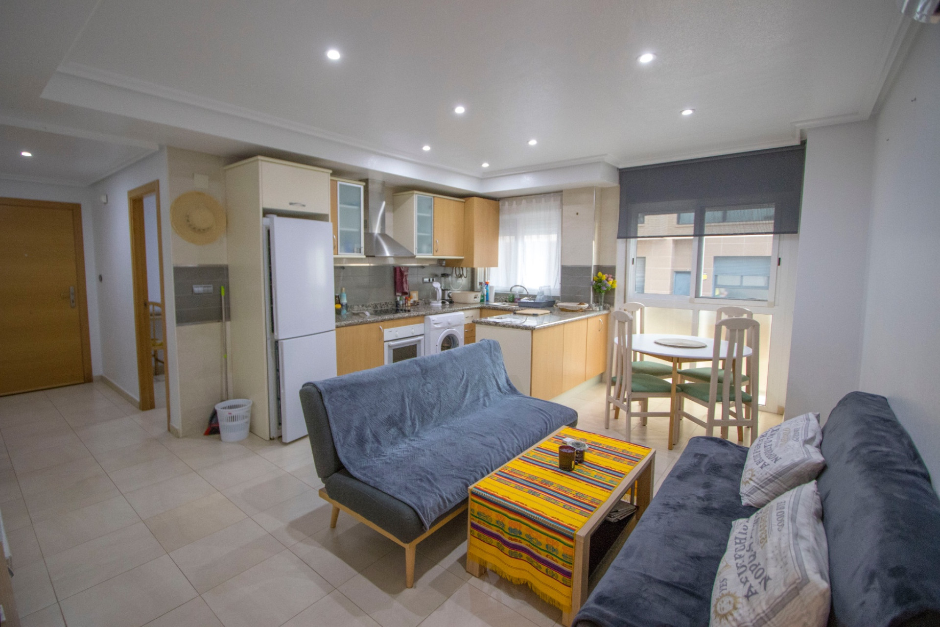 Odsprzedaż - Mieszkanie w bloku - Formentera del Segura