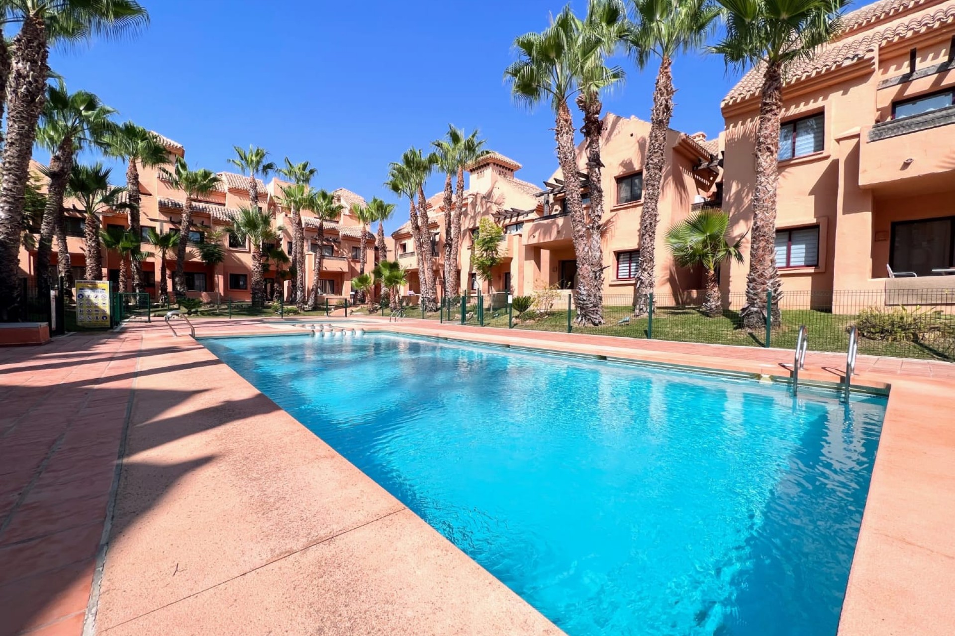 Odsprzedaż - Mieszkanie w bloku - Los Alcazares - Los Narejos