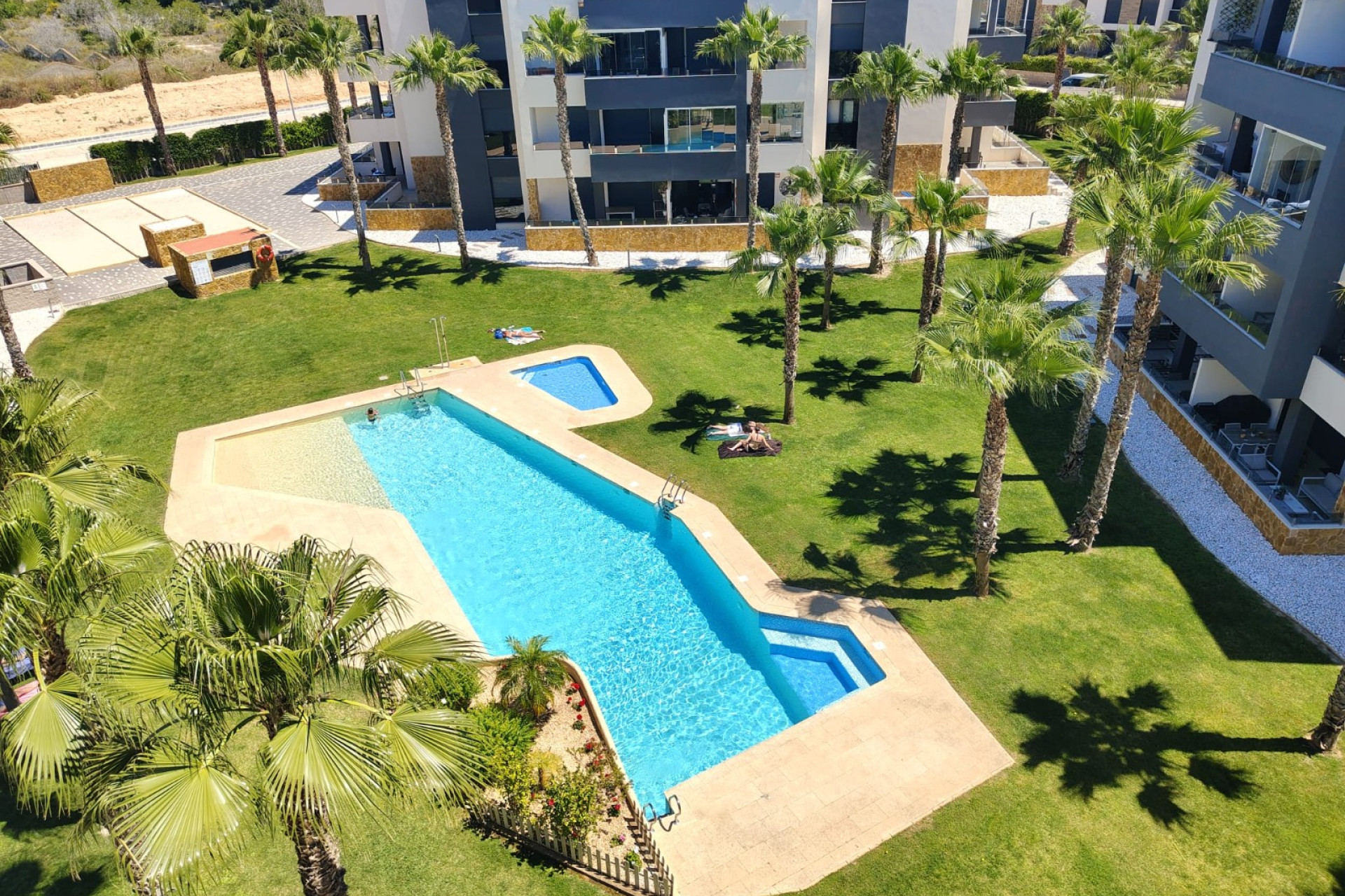 Odsprzedaż - Mieszkanie w bloku - Los Altos - Torrevieja