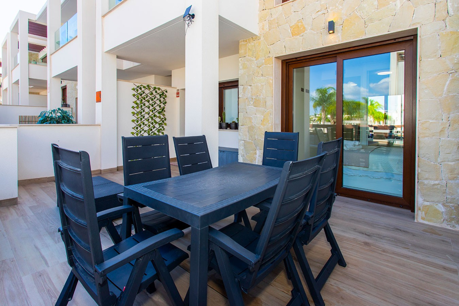 Odsprzedaż - Mieszkanie w bloku - Los Balcones - Torrevieja