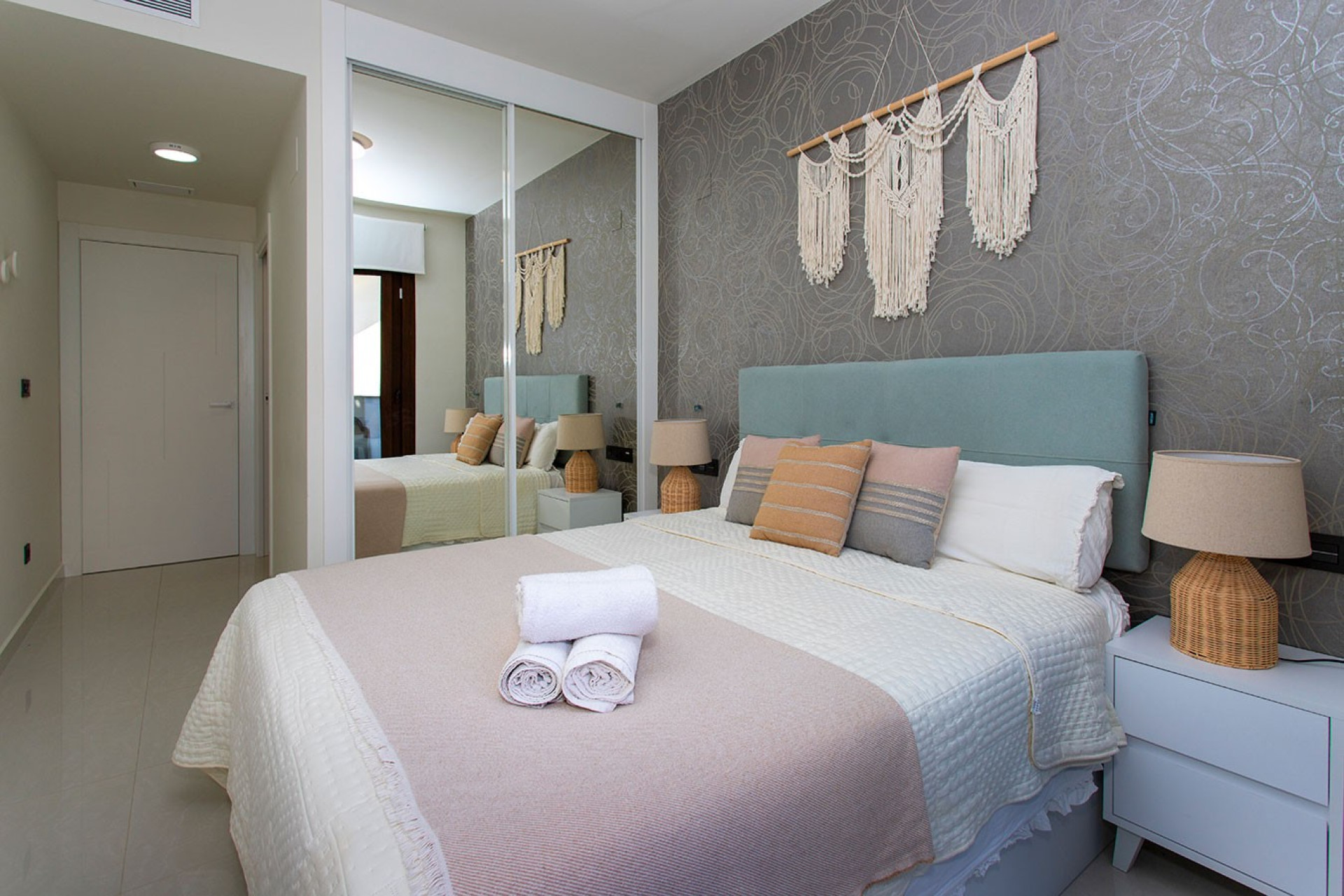 Odsprzedaż - Mieszkanie w bloku - Los Balcones - Torrevieja