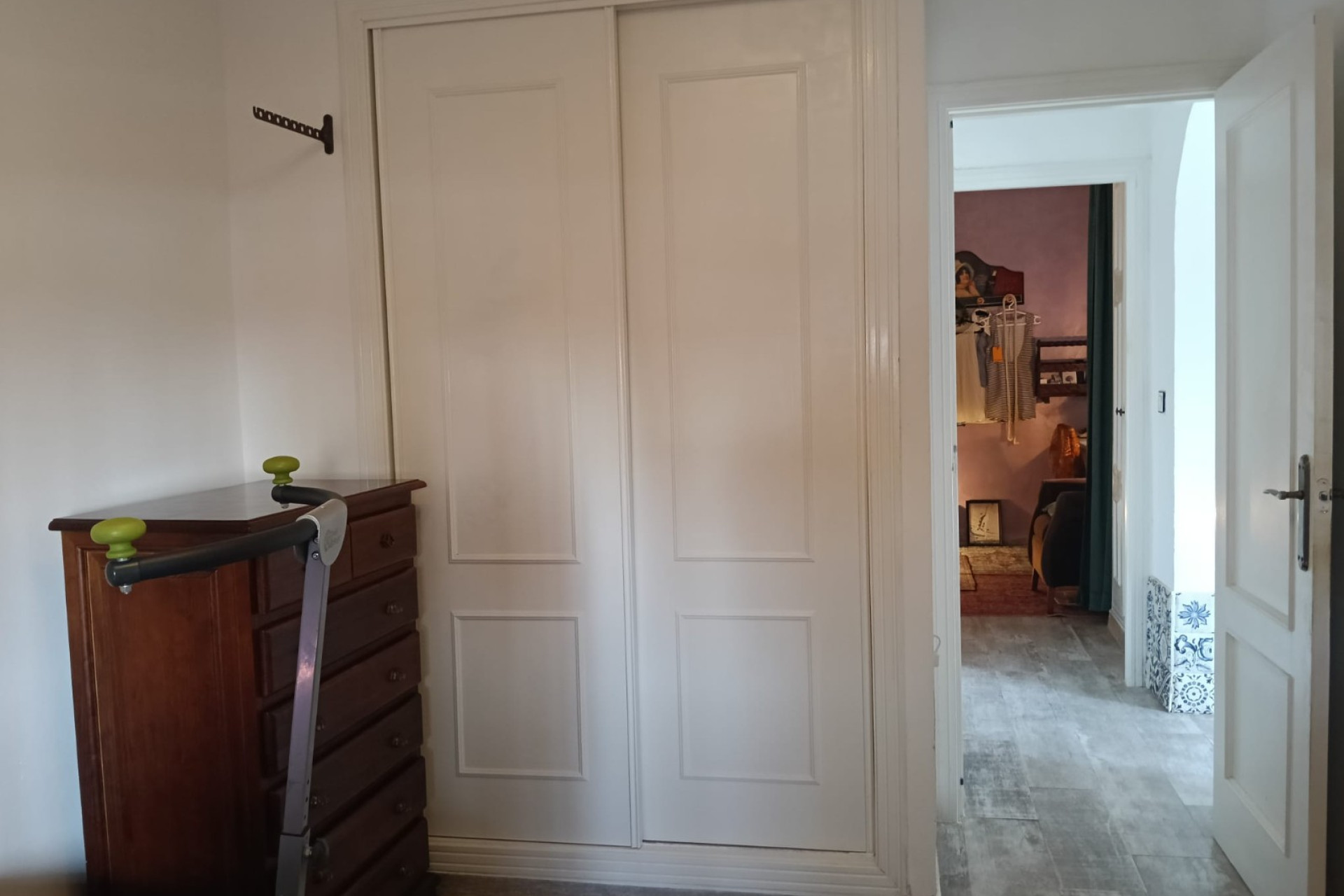 Odsprzedaż - Mieszkanie w bloku - Montesinos - La Herrada