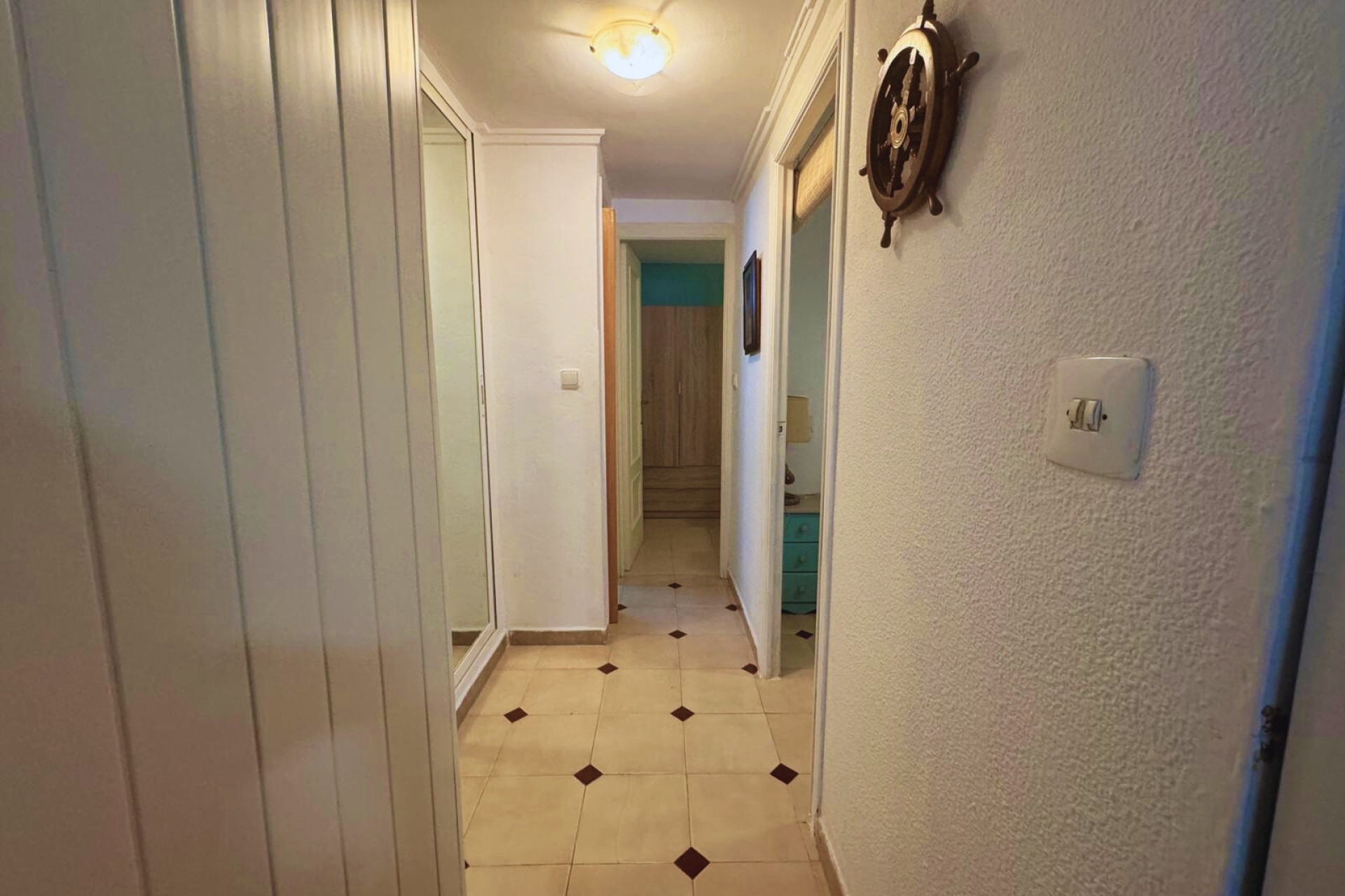 Odsprzedaż - Mieszkanie w bloku - Oliva - Oliva Playa