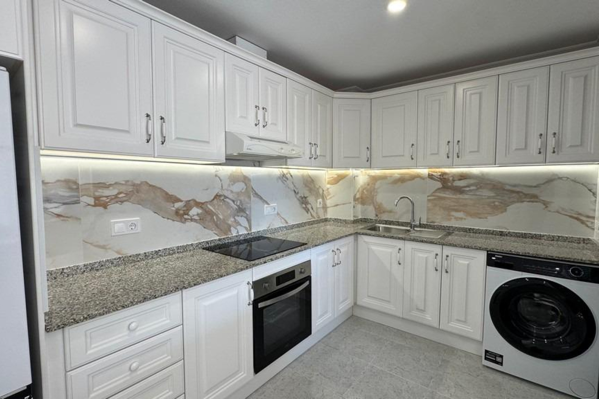 Odsprzedaż - Mieszkanie w bloku - Orihuela Costa - Las Filipinas