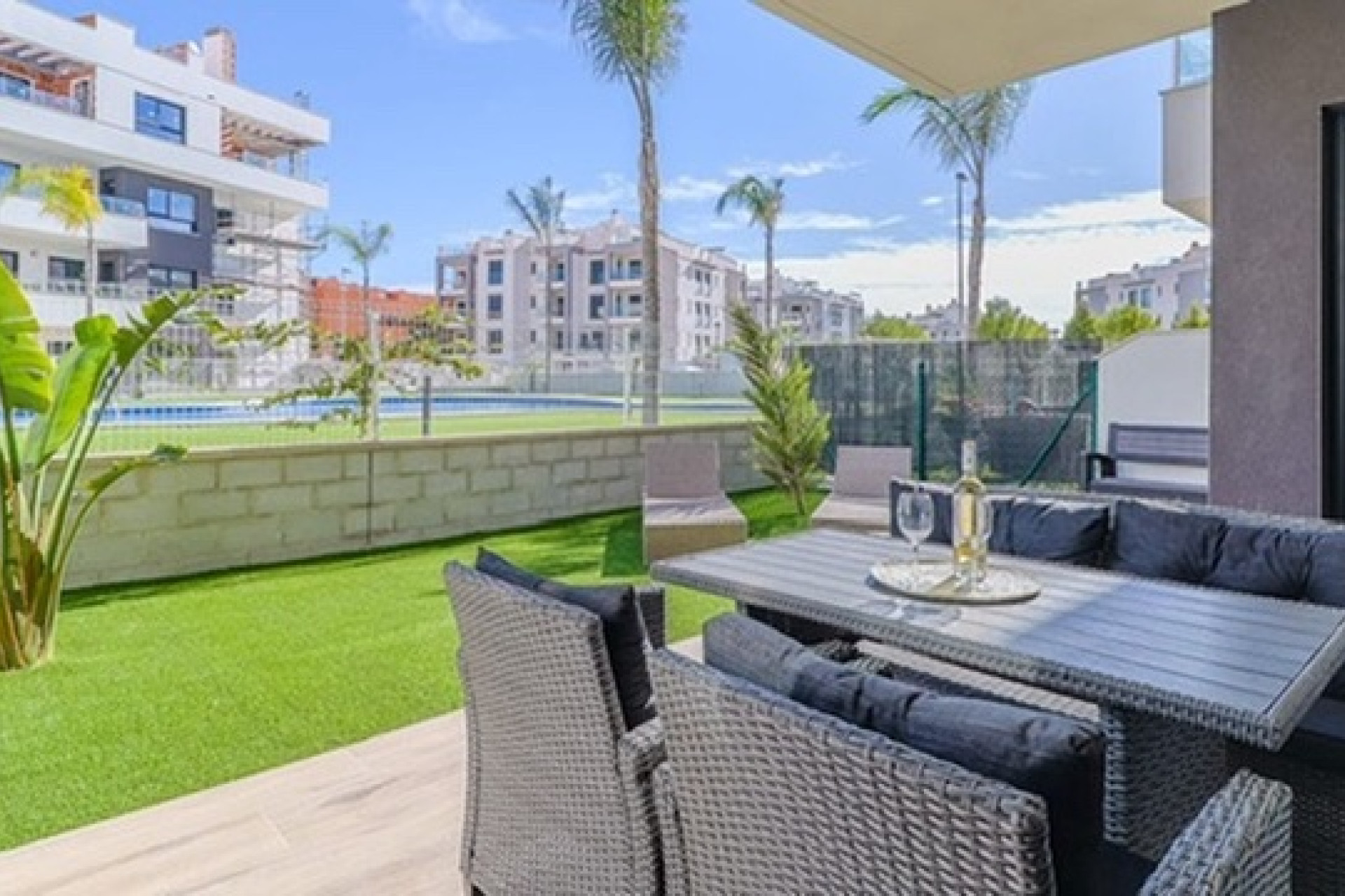 Odsprzedaż - Mieszkanie w bloku - Orihuela Costa - Las Filipinas