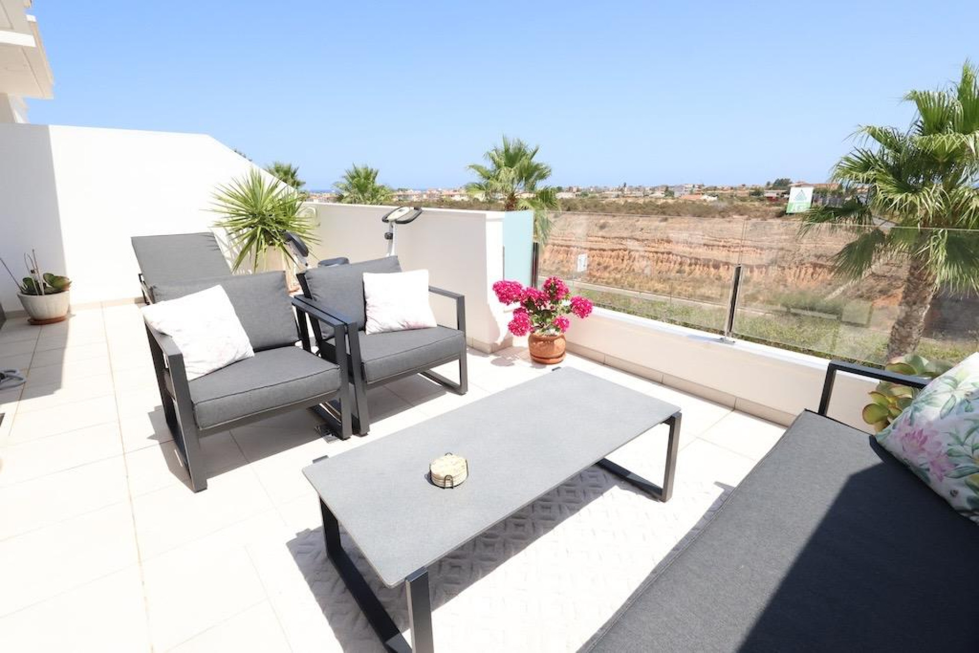 Odsprzedaż - Mieszkanie w bloku - Orihuela Costa - Lomas de Cabo Roig