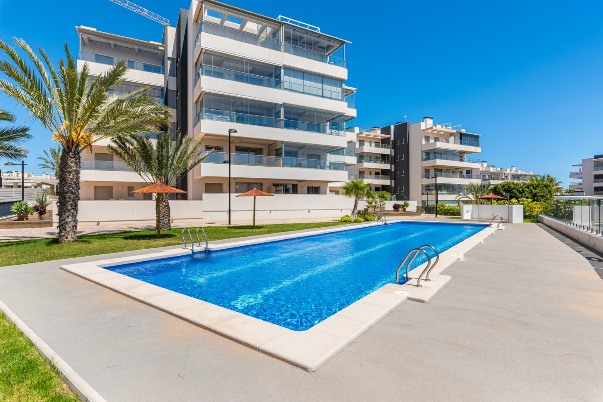 Odsprzedaż - Mieszkanie w bloku - Orihuela Costa - Los Dolses