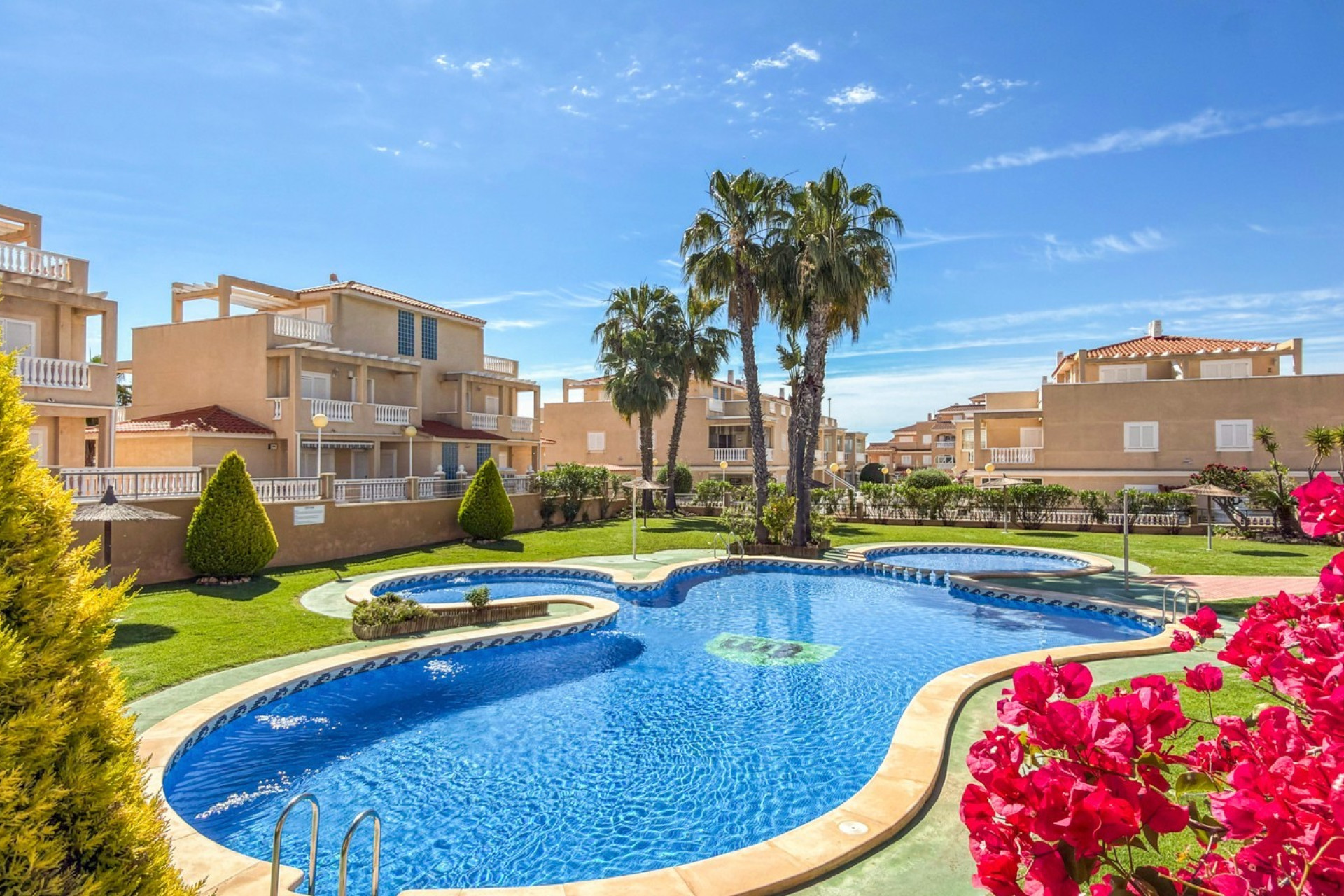 Odsprzedaż - Mieszkanie w bloku - Orihuela Costa - Playa Flamenca