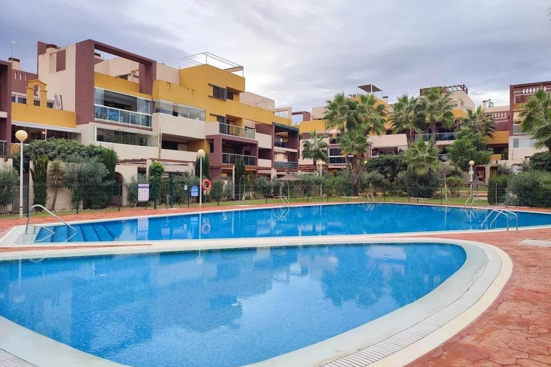 Odsprzedaż - Mieszkanie w bloku - Orihuela Costa - Punta Prima