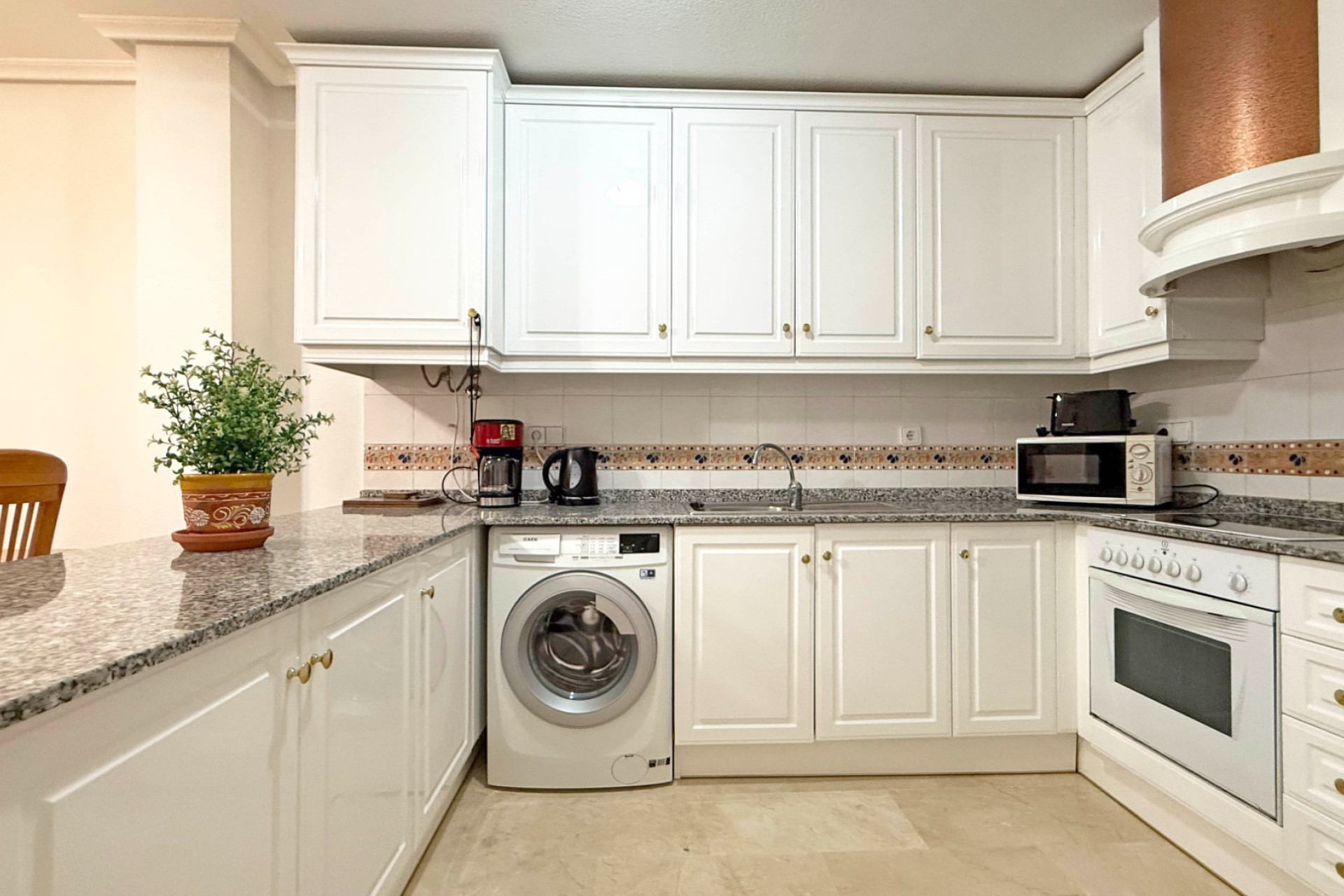 Odsprzedaż - Mieszkanie w bloku - Orihuela Costa - Villamartín