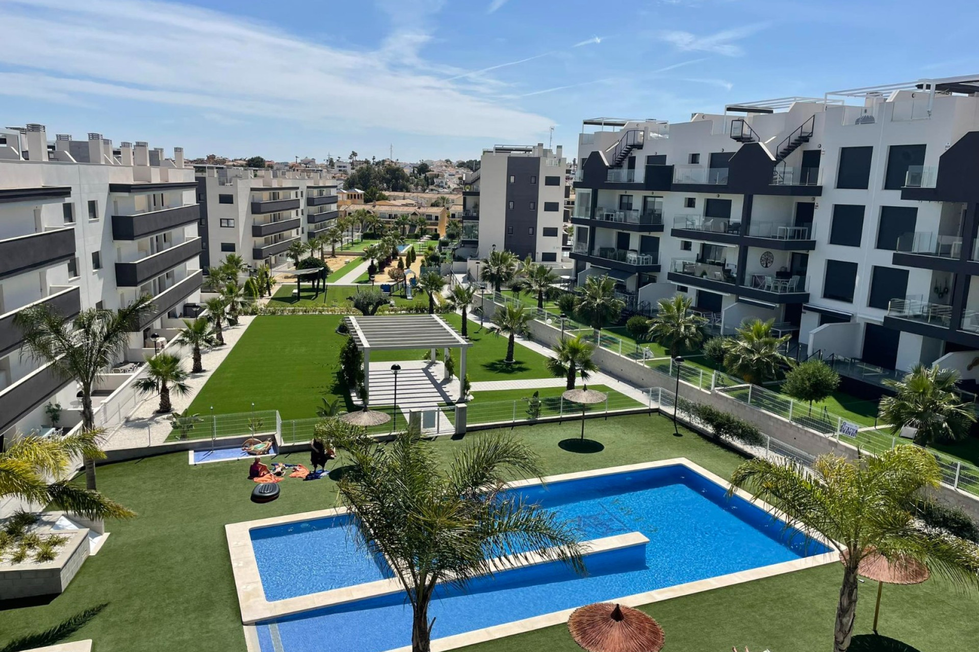 Odsprzedaż - Mieszkanie w bloku - Orihuela Costa - Villamartín