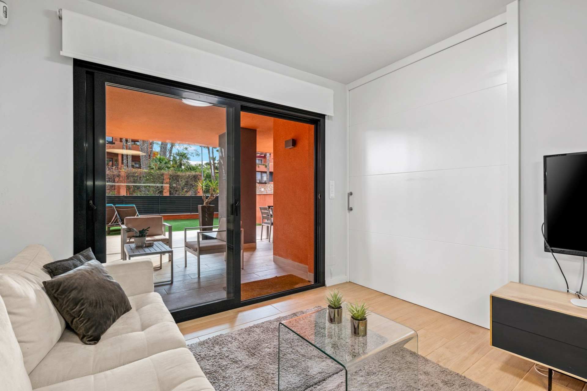 Odsprzedaż - Mieszkanie w bloku - Orihuela Costa - Villamartín