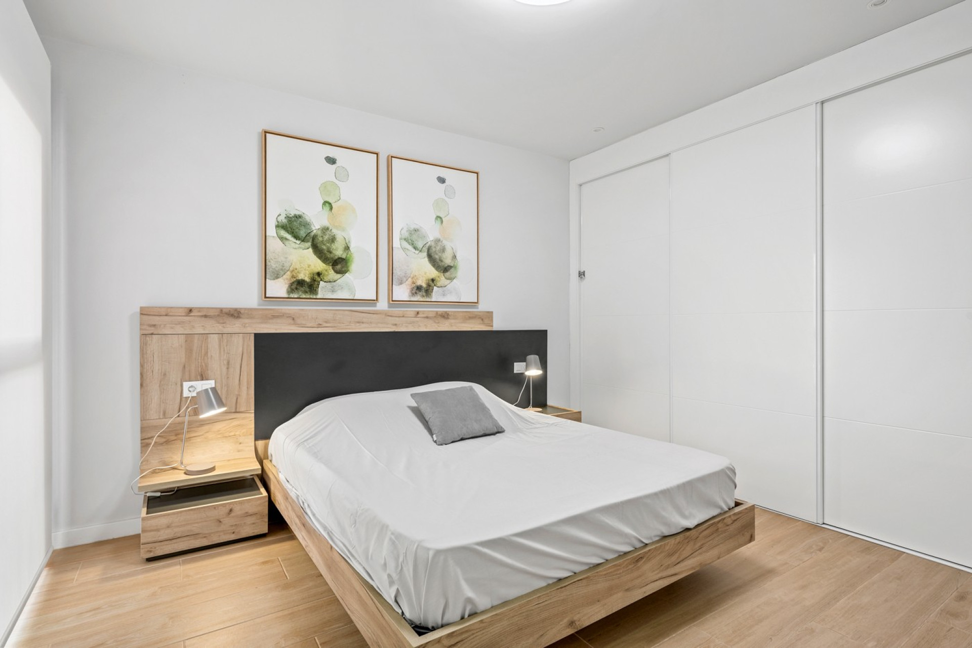 Odsprzedaż - Mieszkanie w bloku - Orihuela Costa - Villamartín