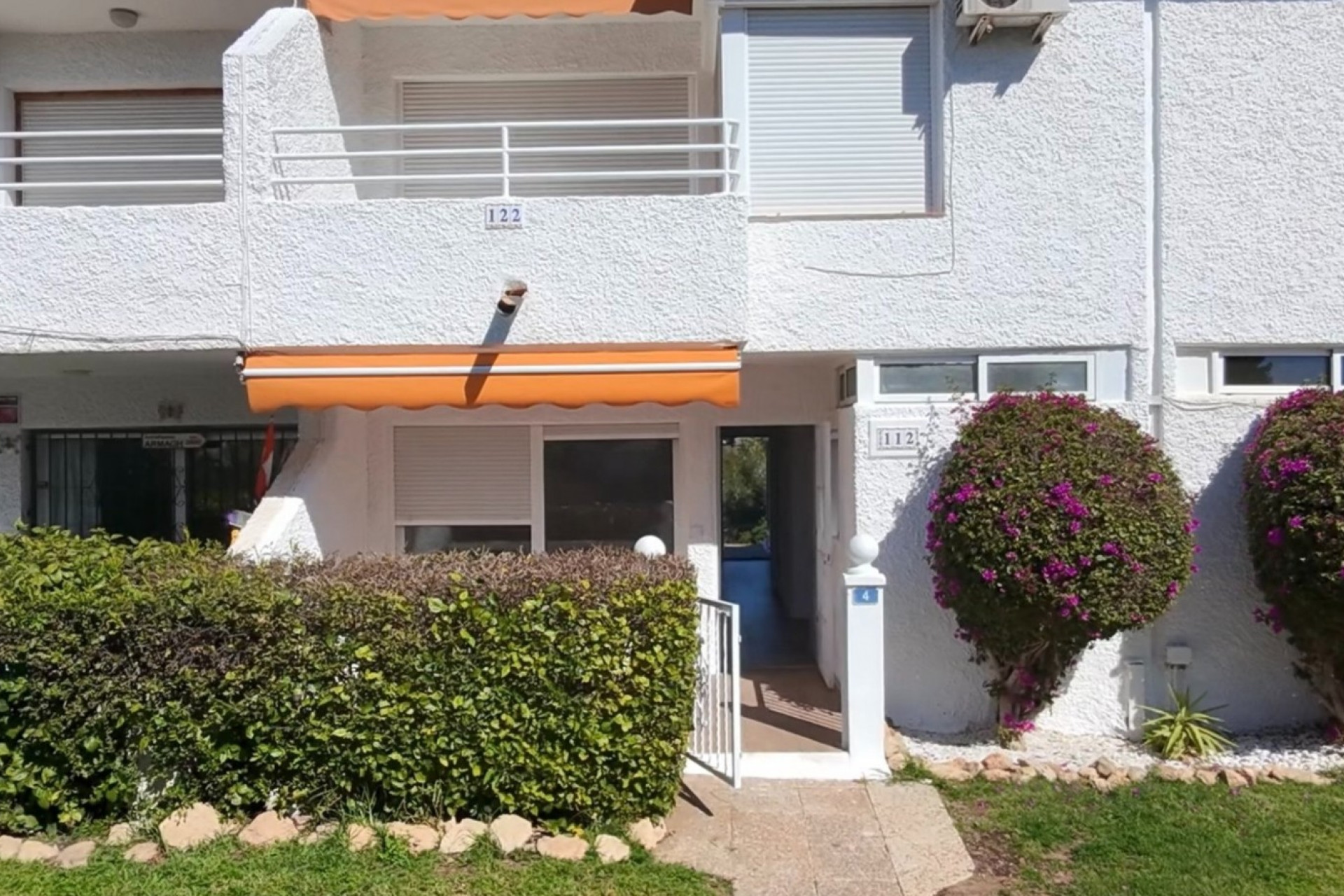 Odsprzedaż - Mieszkanie w bloku - Orihuela Costa - Villamartín