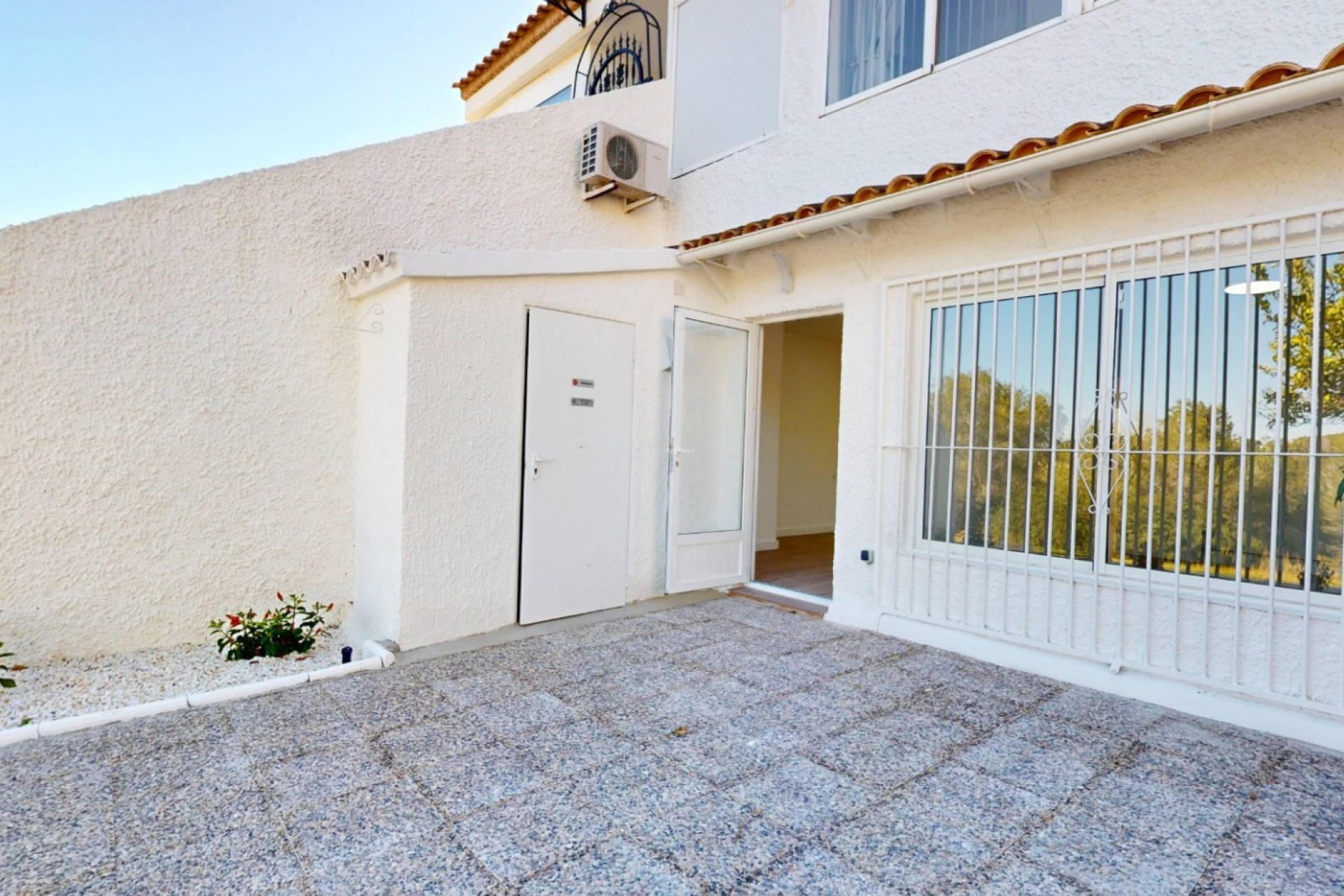 Odsprzedaż - Mieszkanie w bloku - Orihuela Costa - Villamartín