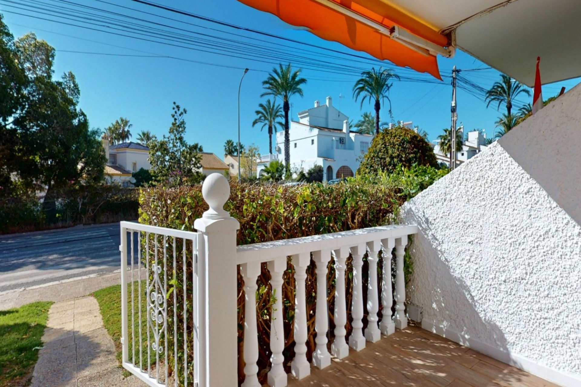 Odsprzedaż - Mieszkanie w bloku - Orihuela Costa - Villamartín