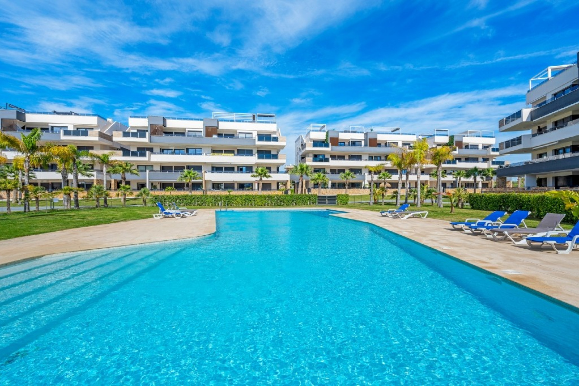 Odsprzedaż - Mieszkanie w bloku - Orihuela Costa