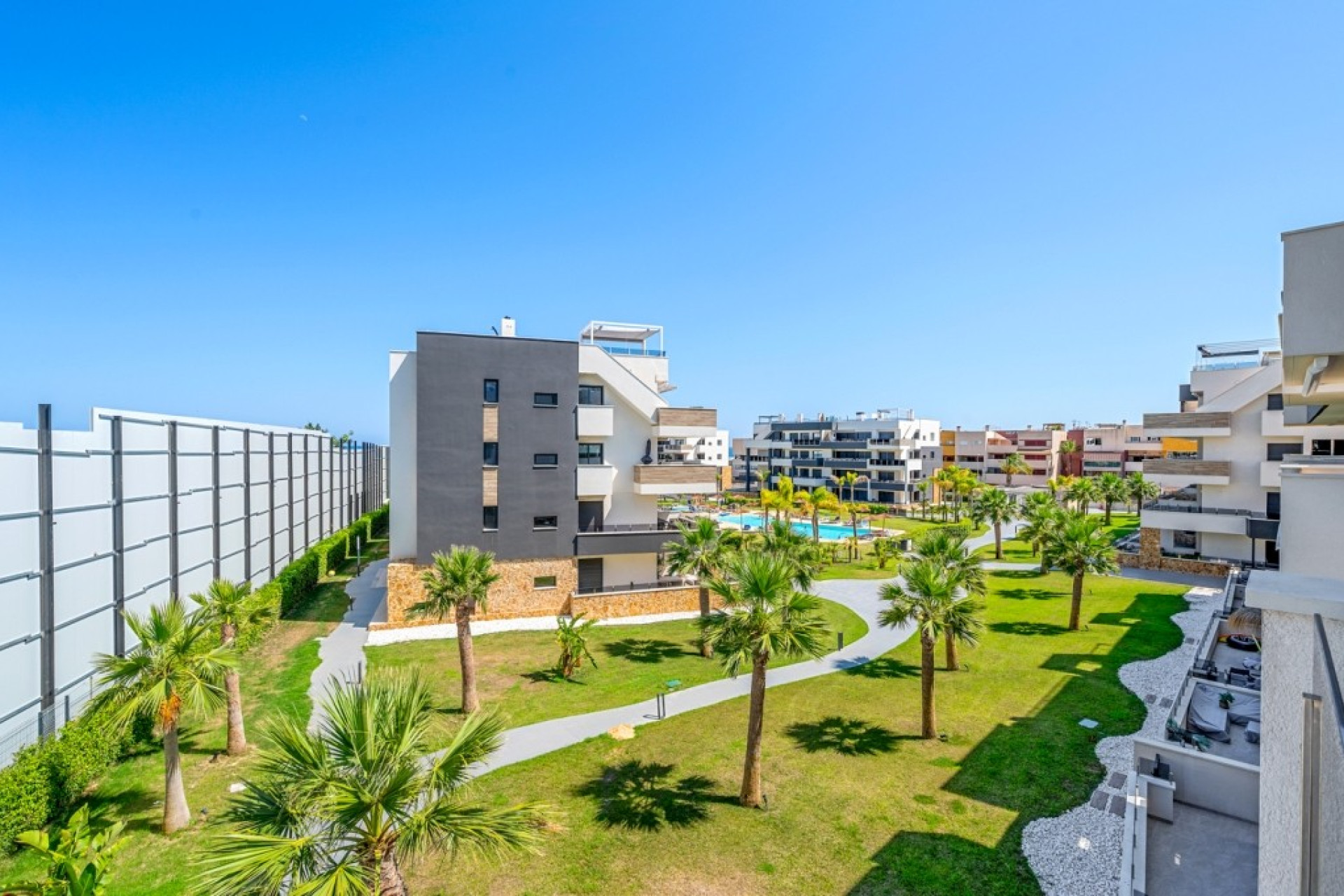 Odsprzedaż - Mieszkanie w bloku - Orihuela Costa