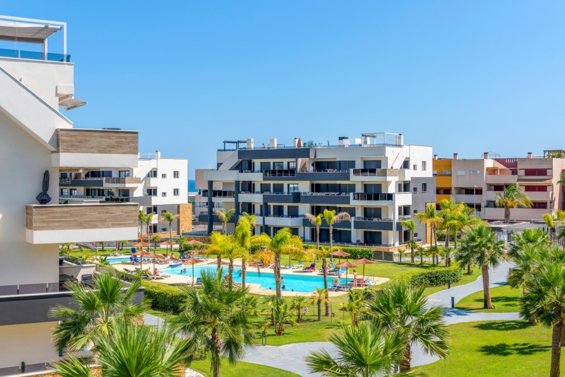 Odsprzedaż - Mieszkanie w bloku - Orihuela Costa