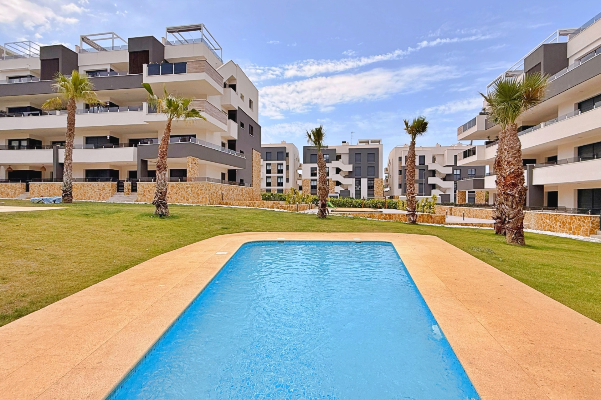 Odsprzedaż - Mieszkanie w bloku - Orihuela - Orihuela Costa