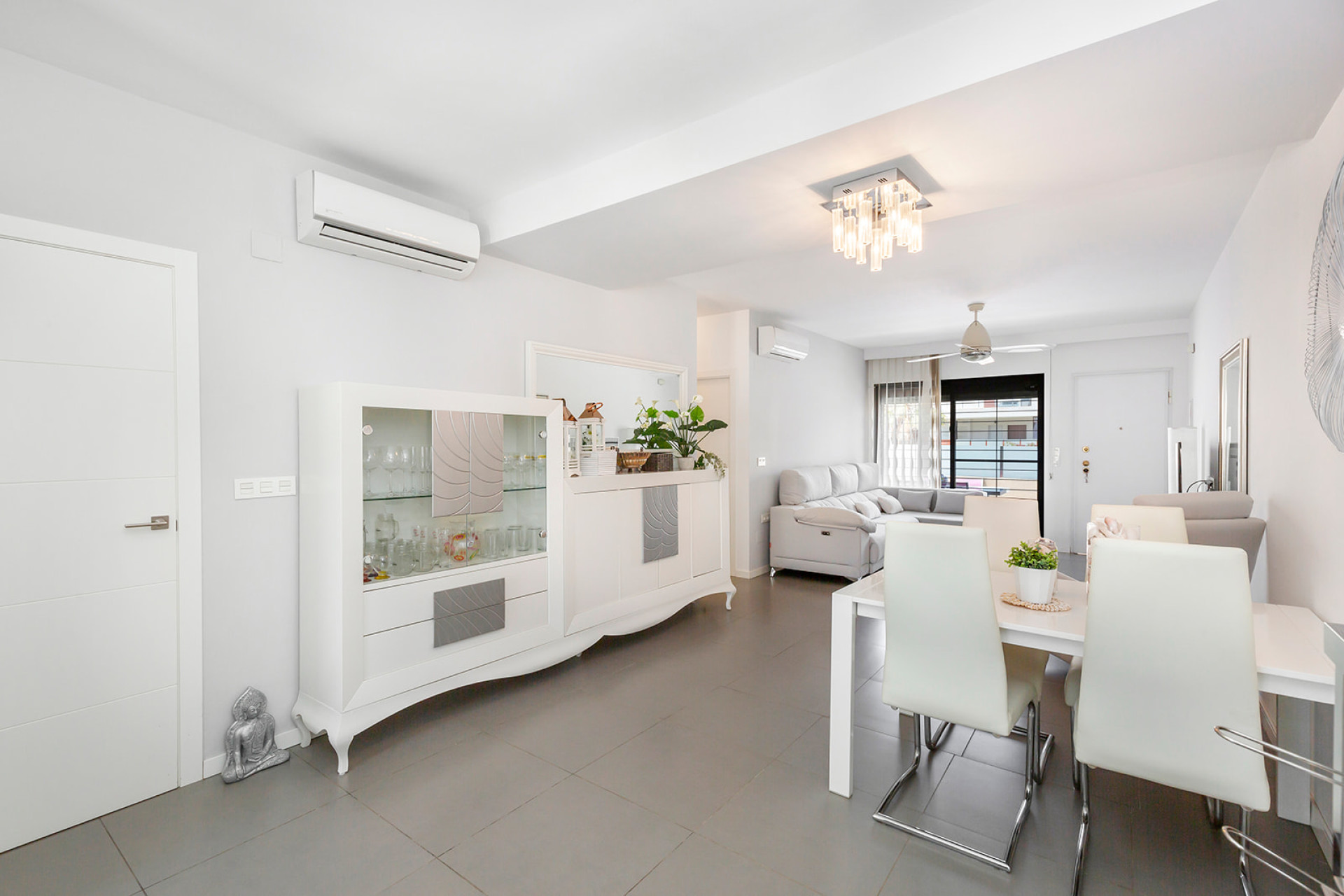 Odsprzedaż - Mieszkanie w bloku - Pilar de la Horadada - Torre De La Horadada