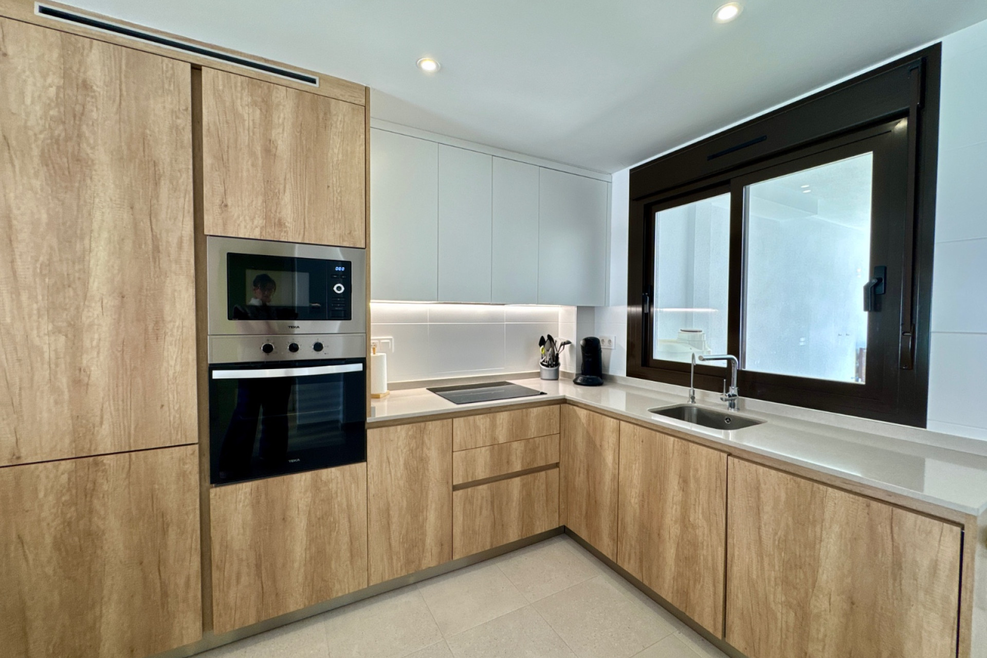 Odsprzedaż - Mieszkanie w bloku - Pilar de la Horadada