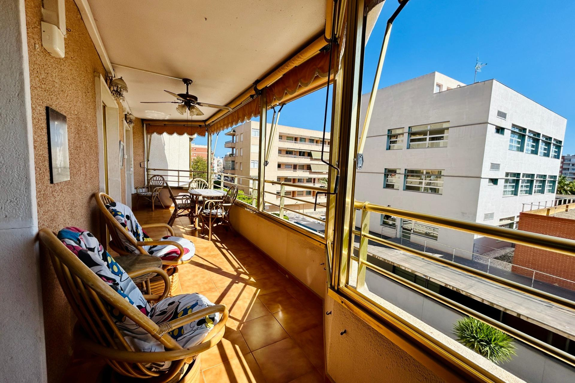 Odsprzedaż - Mieszkanie w bloku - Santa Pola - Puerto