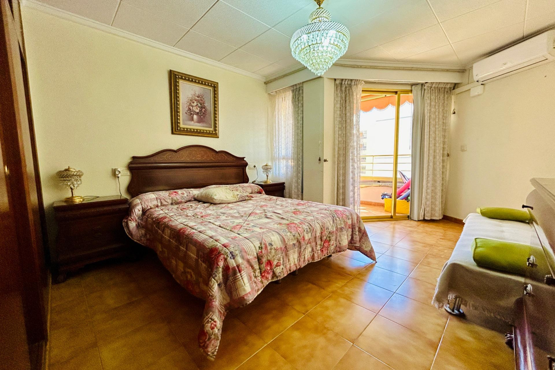 Odsprzedaż - Mieszkanie w bloku - Santa Pola - Puerto