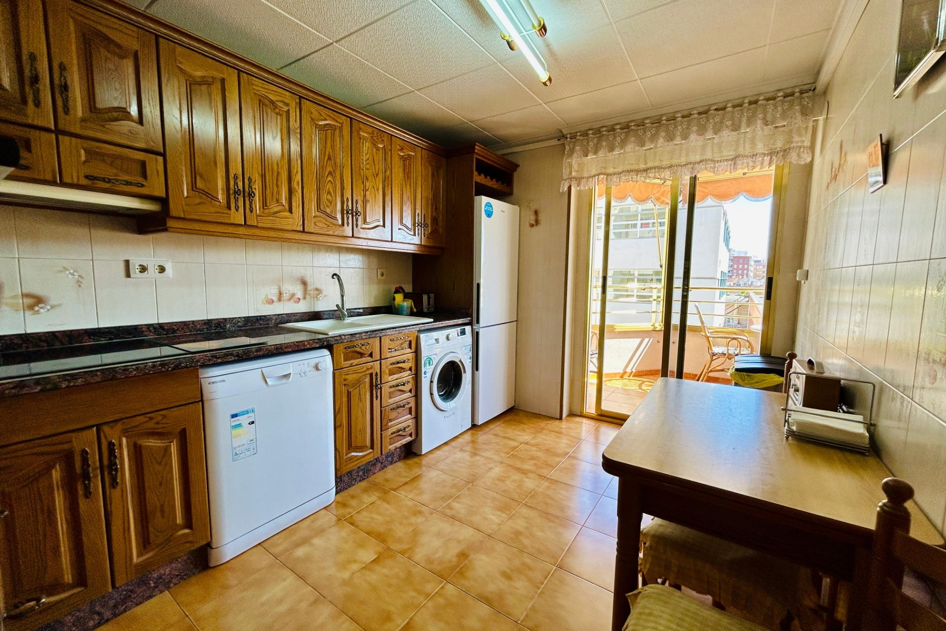 Odsprzedaż - Mieszkanie w bloku - Santa Pola - Puerto