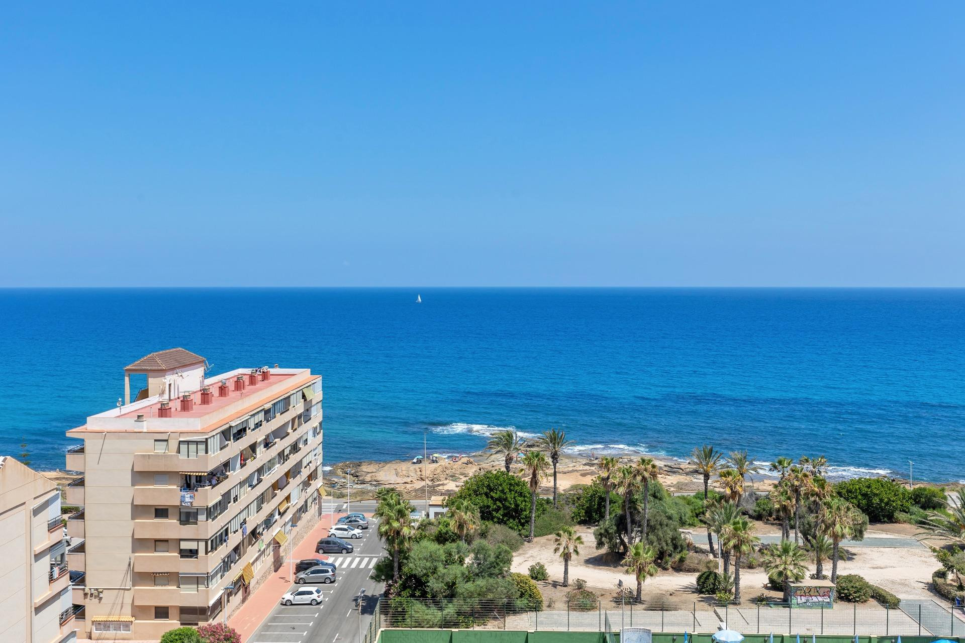 Odsprzedaż - Mieszkanie w bloku - Torrevieja - Cabo Cervera