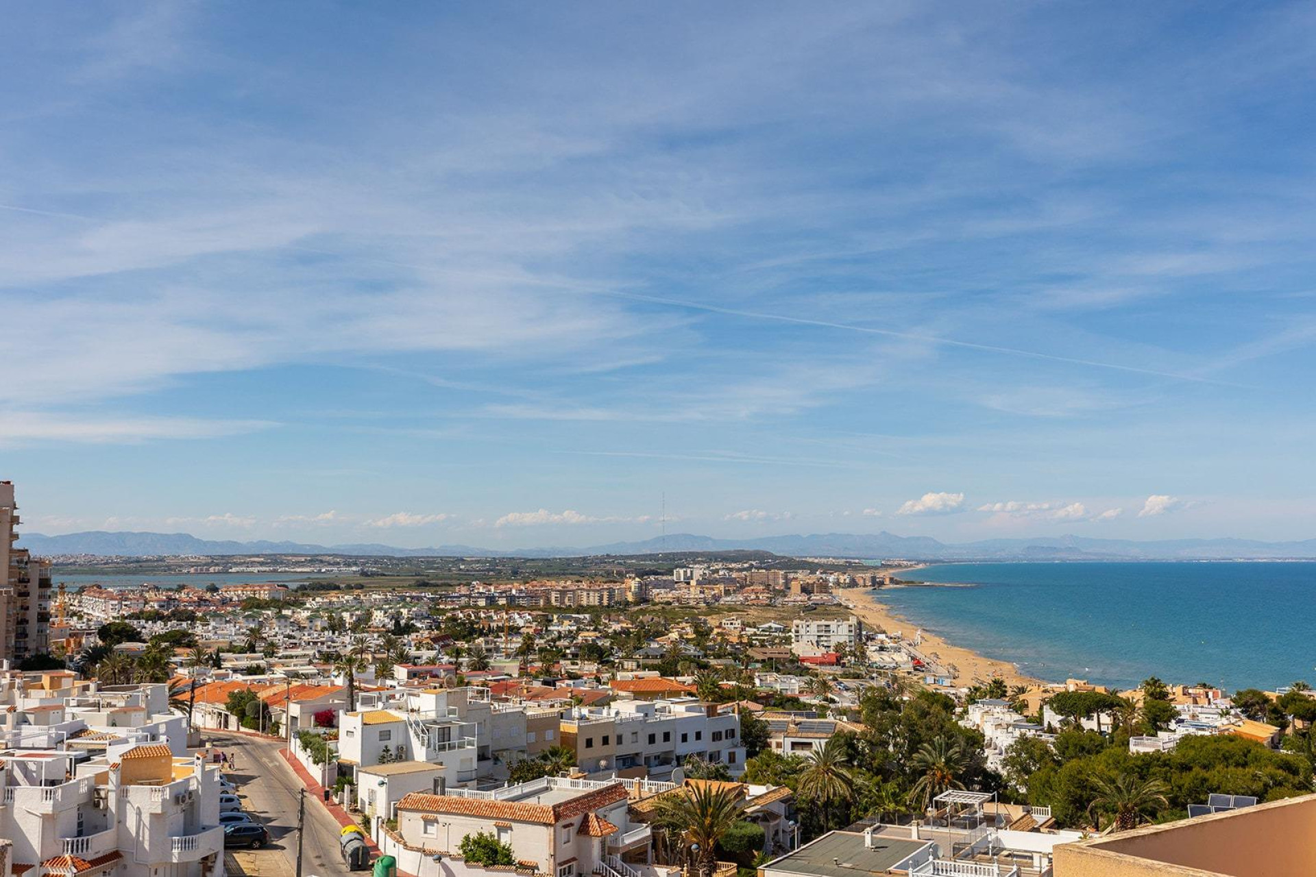Odsprzedaż - Mieszkanie w bloku - Torrevieja - Cabo Cervera