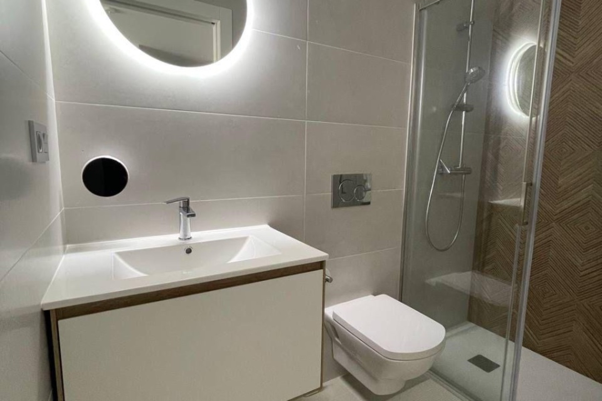 Odsprzedaż - Mieszkanie w bloku - Torrevieja - Center