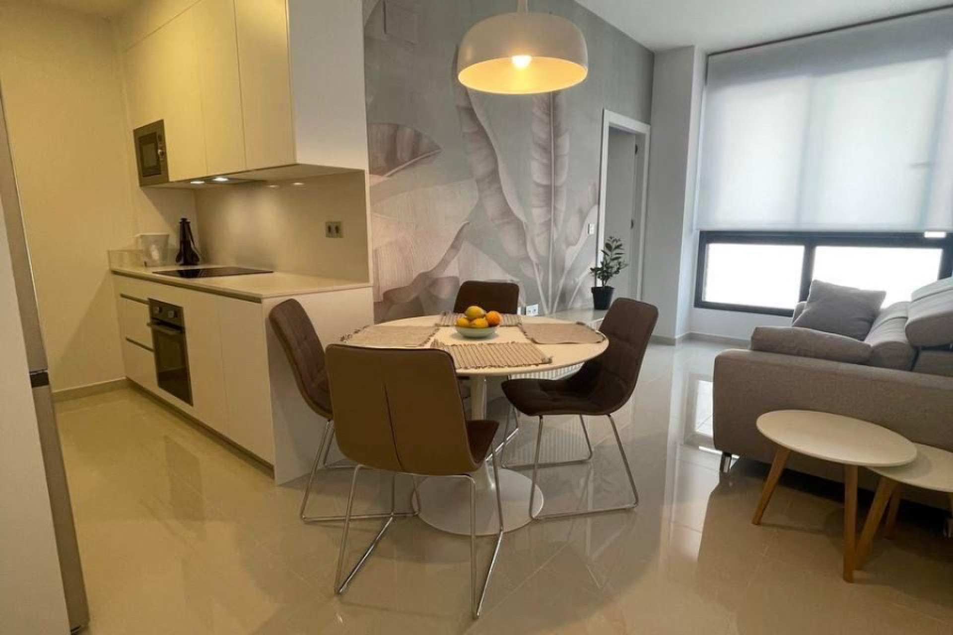 Odsprzedaż - Mieszkanie w bloku - Torrevieja - Center