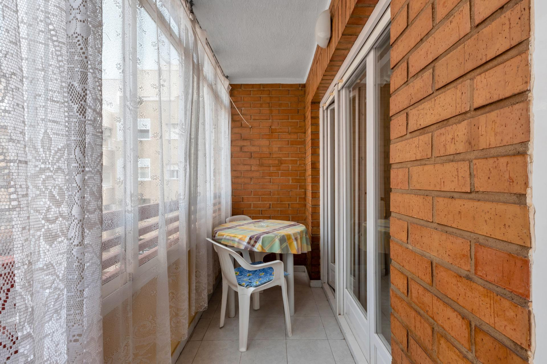 Odsprzedaż - Mieszkanie w bloku - Torrevieja - Centro