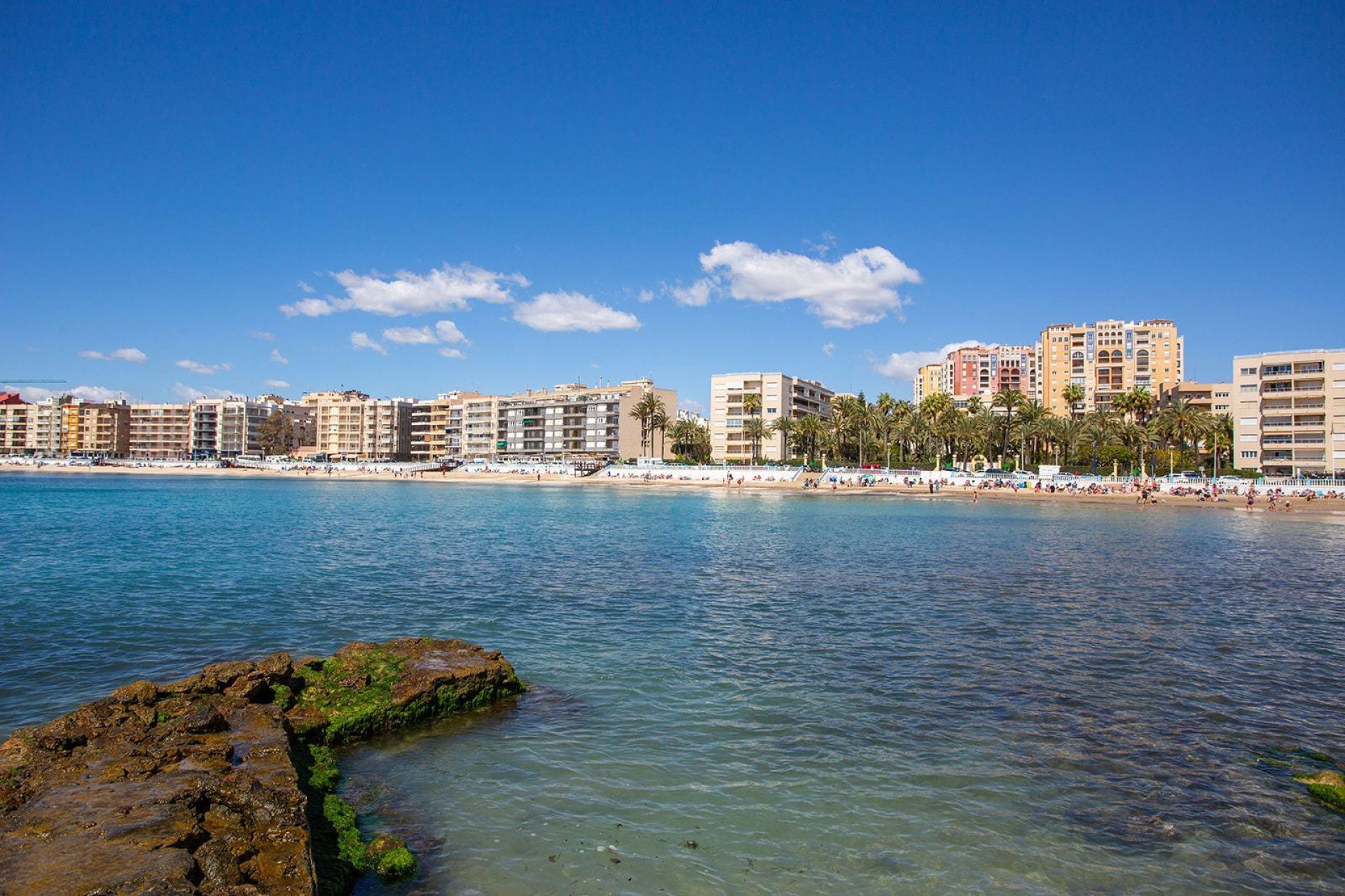 Odsprzedaż - Mieszkanie w bloku - Torrevieja - Centro